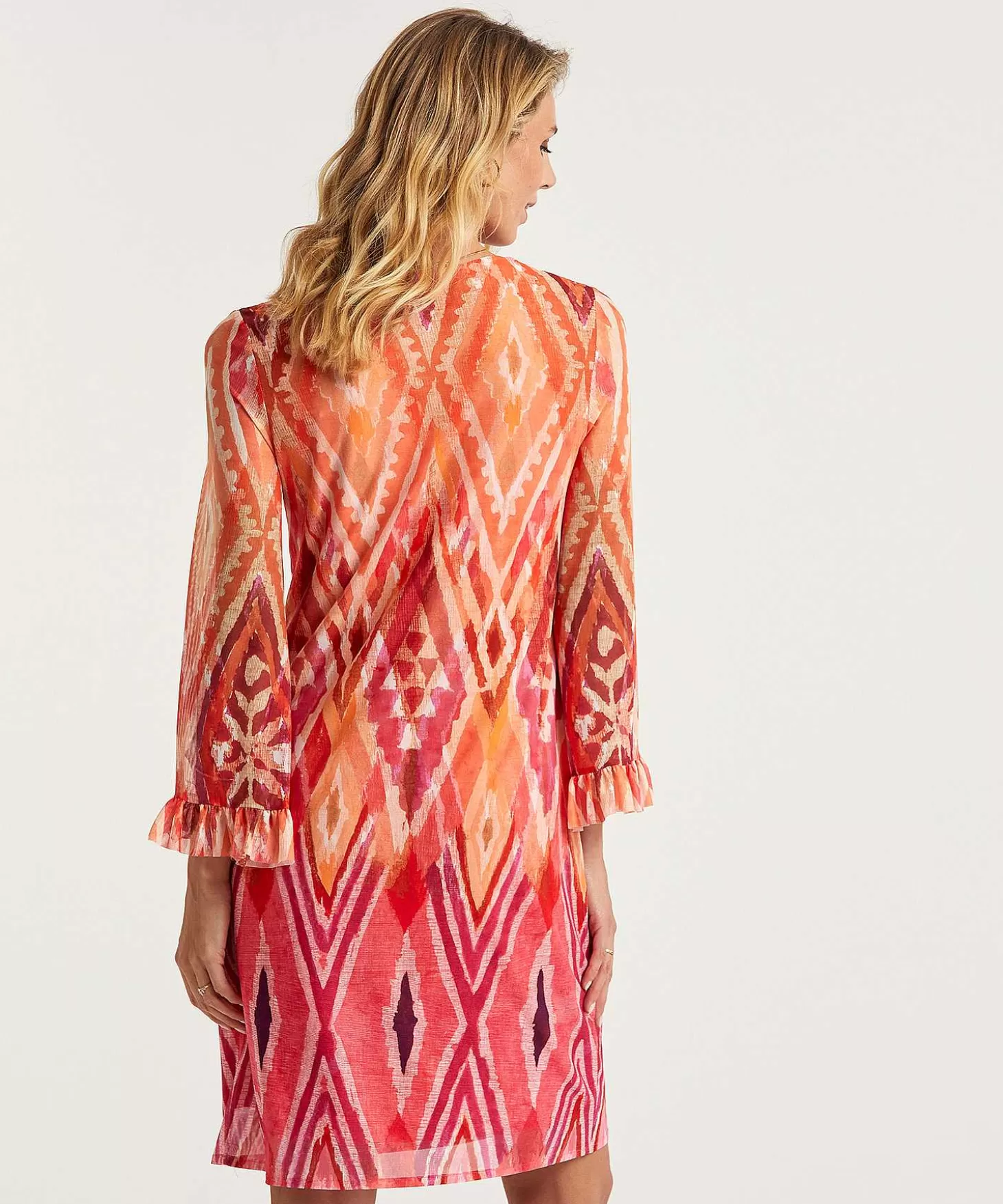 ana_alcazar_mesh_jurk_ikatprint_kraaltjes_3.webp Ana Alcazar Mesh Jurk Ikatprint Kraaltjes Shop