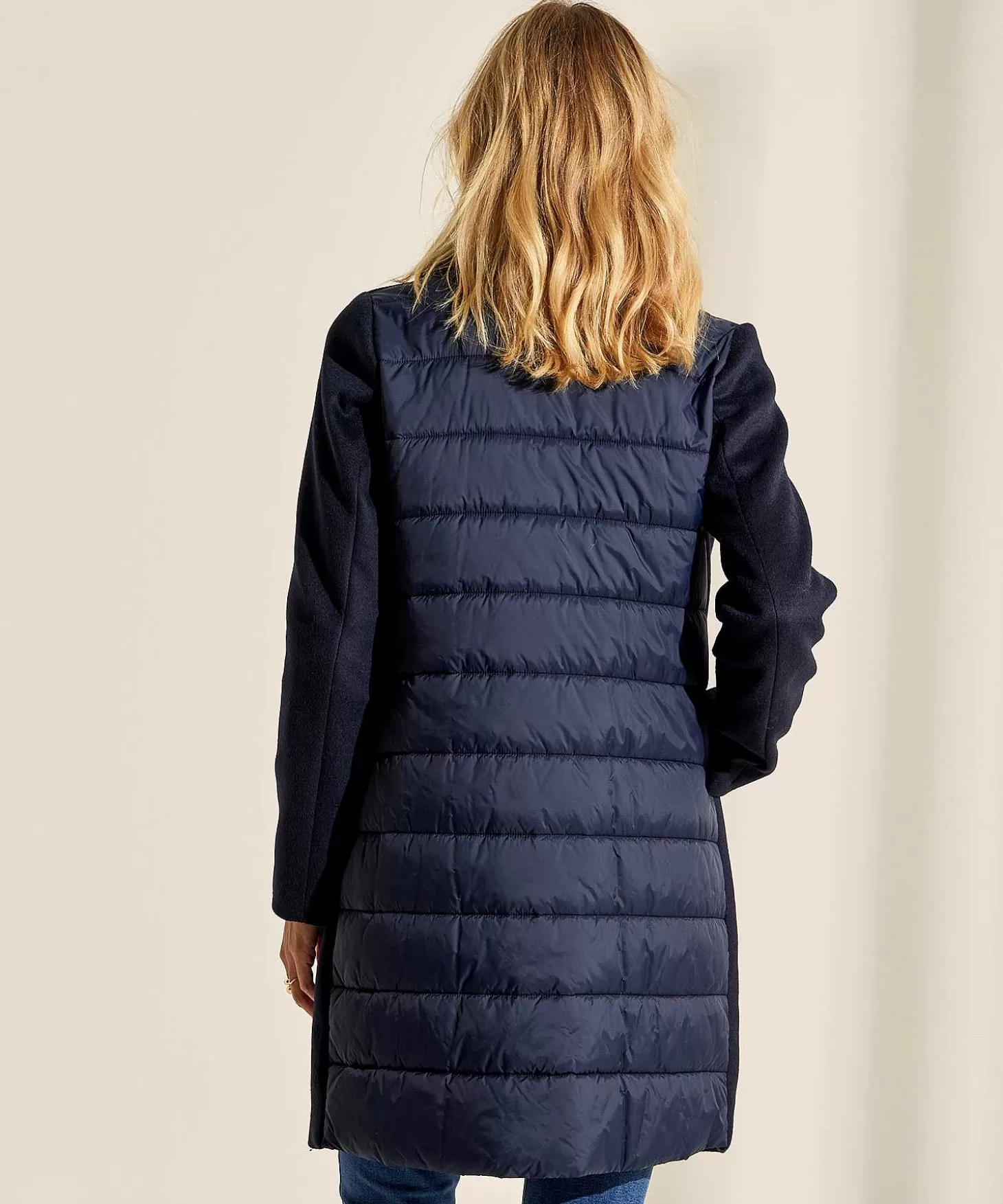 beaumont_mantel_met_inzetstuk_skylar_3.webp Beaumont Mantel Met Inzetstuk Skylar Outlet