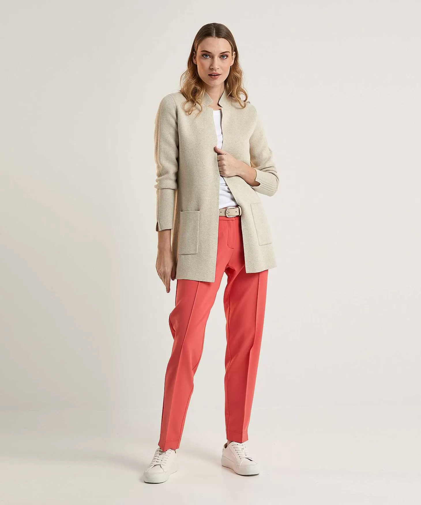 blazervest_halflang_puntaknit_4-2.webp * Blazervest Halflang Puntaknit Online