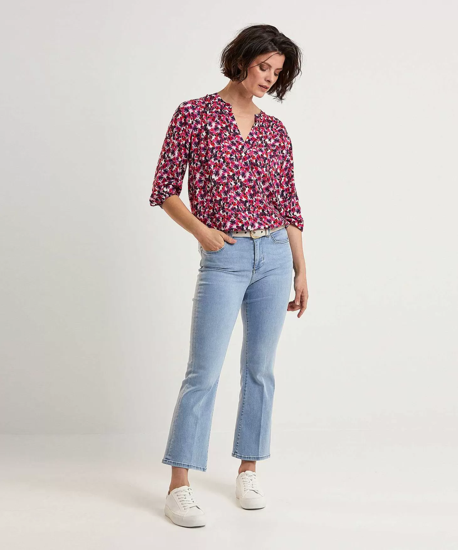 blouse_bloemenprint_4.webp * Blouse Bloemenprint Clearance