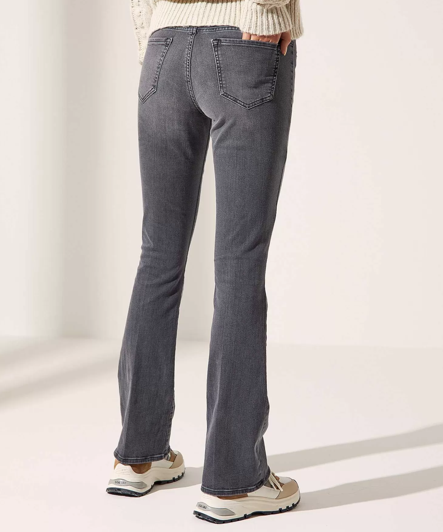 brax_bootcut_broek_shakira_3.webp Brax Bootcut Broek Shakira Hot