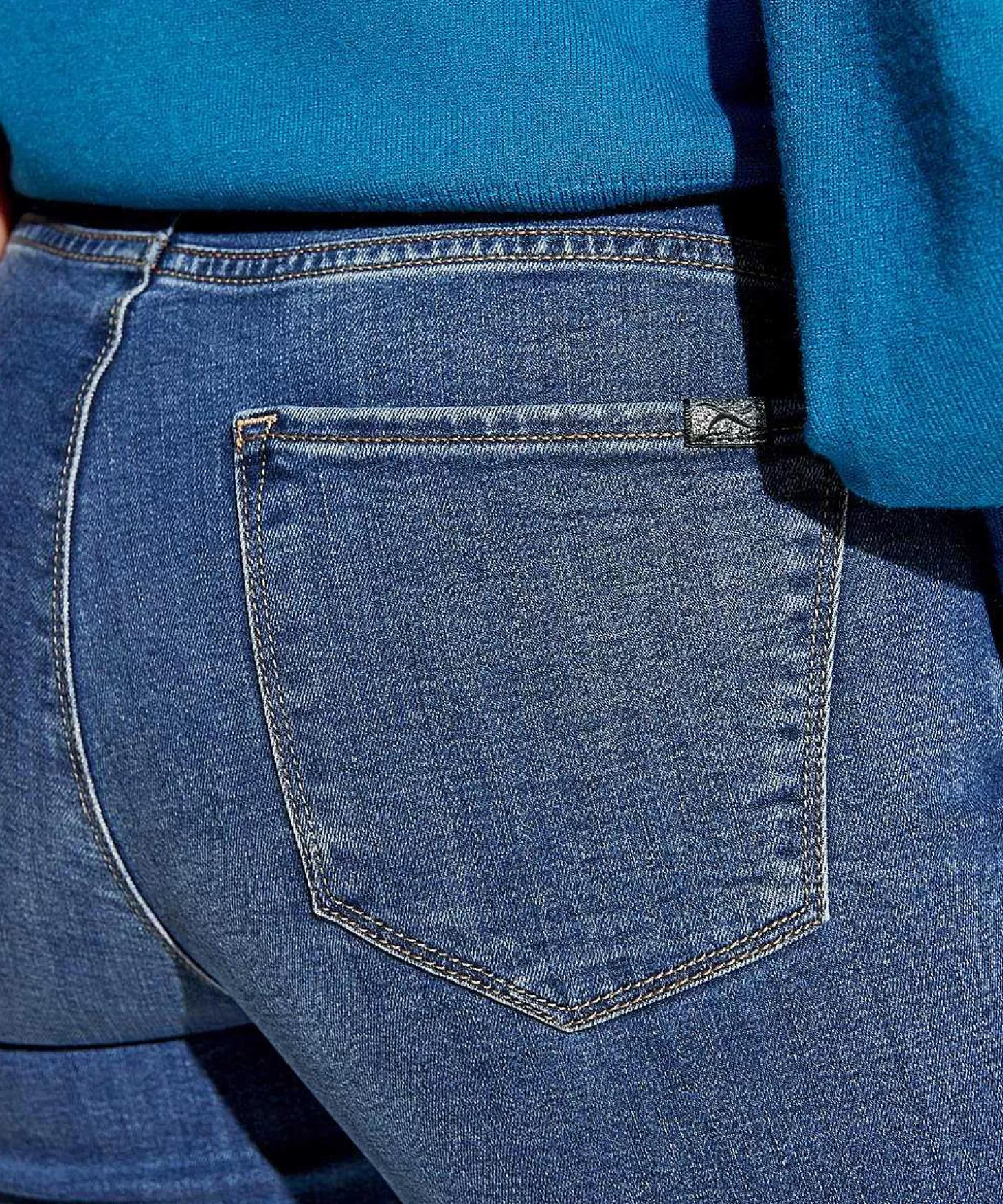 brax_jeans_shakira_2.webp Brax Jeans Shakira Cheap