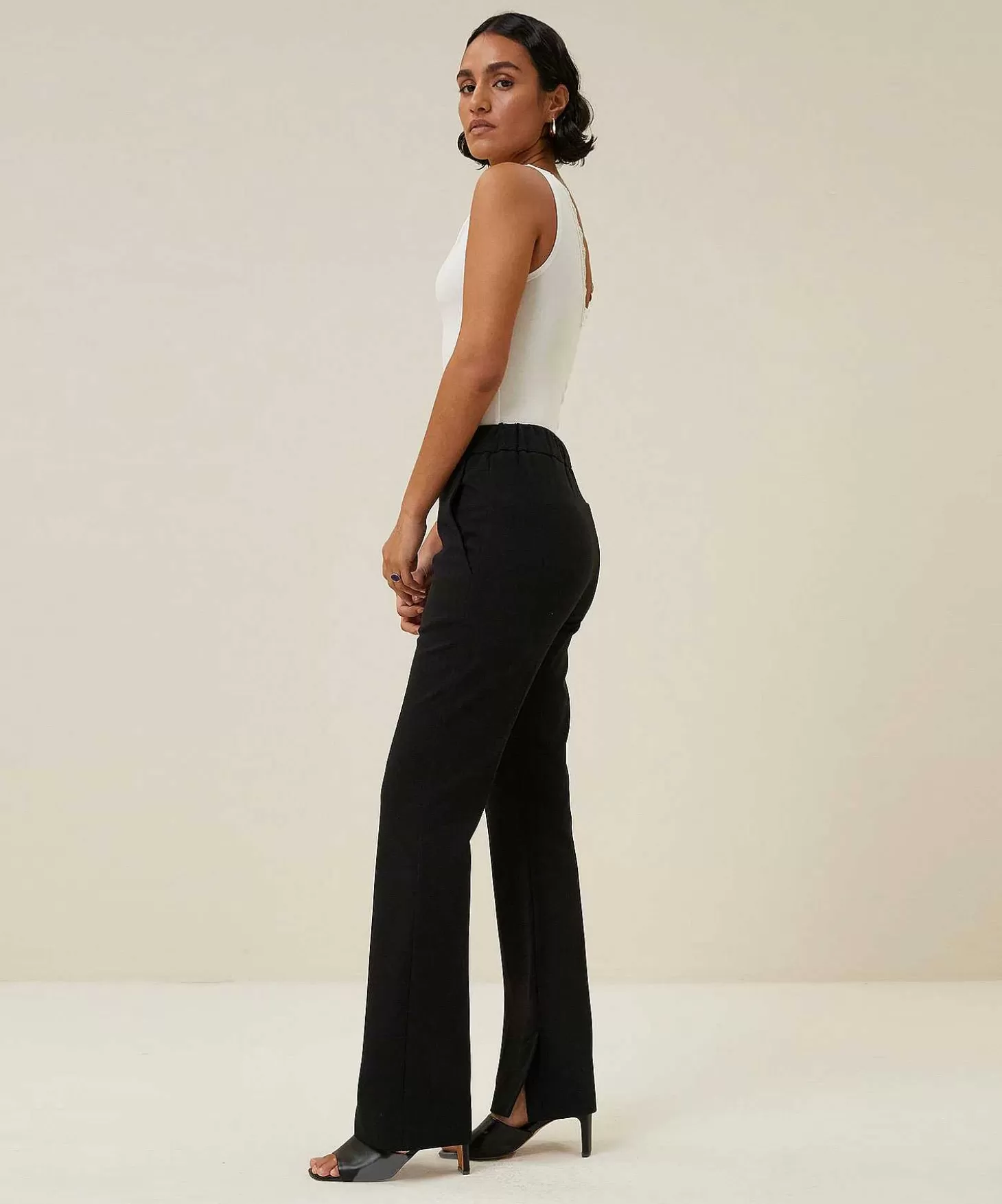 bybar_basic_singlet_kant_4.webp By-Bar Basic Singlet Kant Online