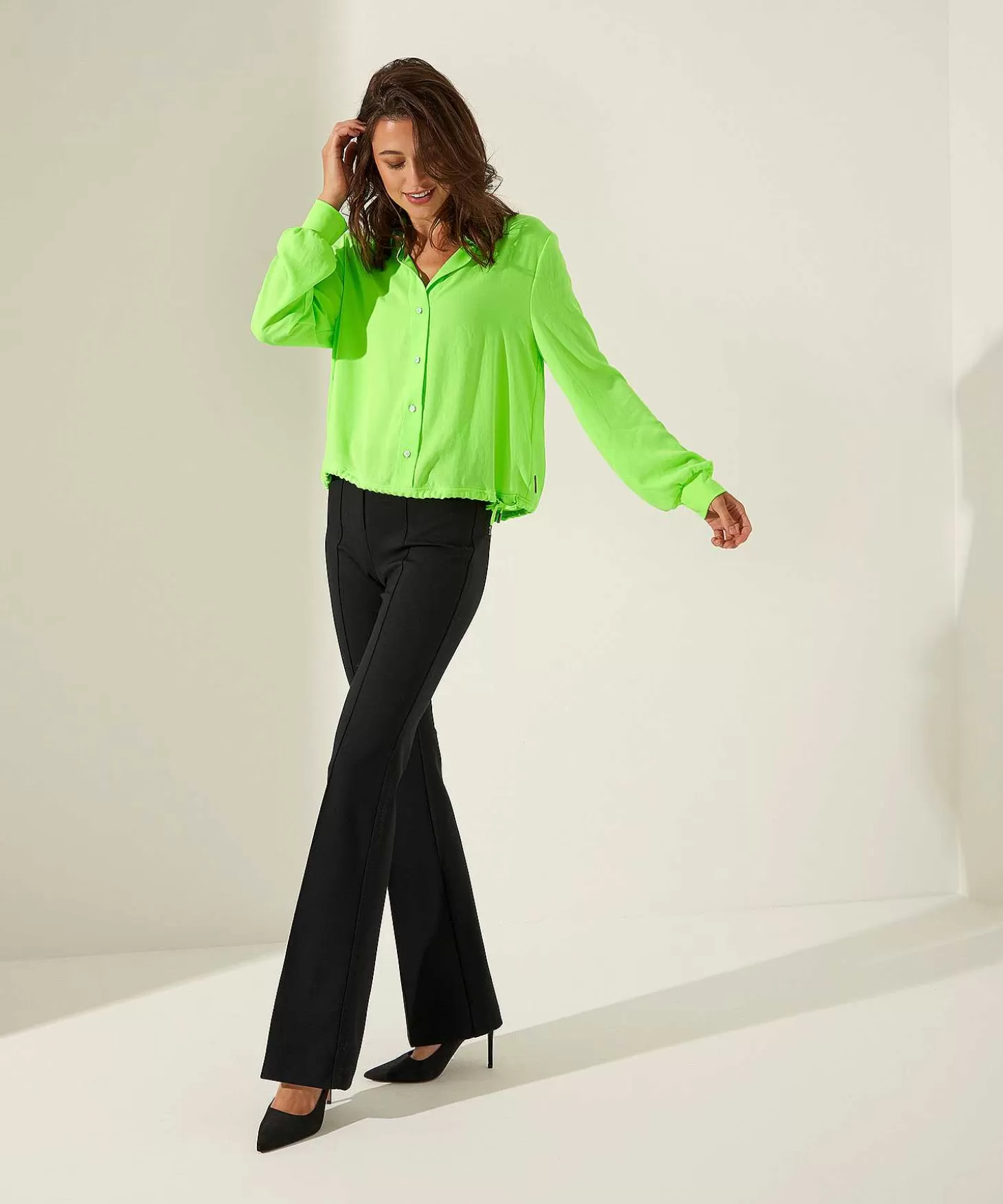 cambio_flared_broek_pintucks_ros_4.webp Cambio Flared Broek Pintucks Ros Hot