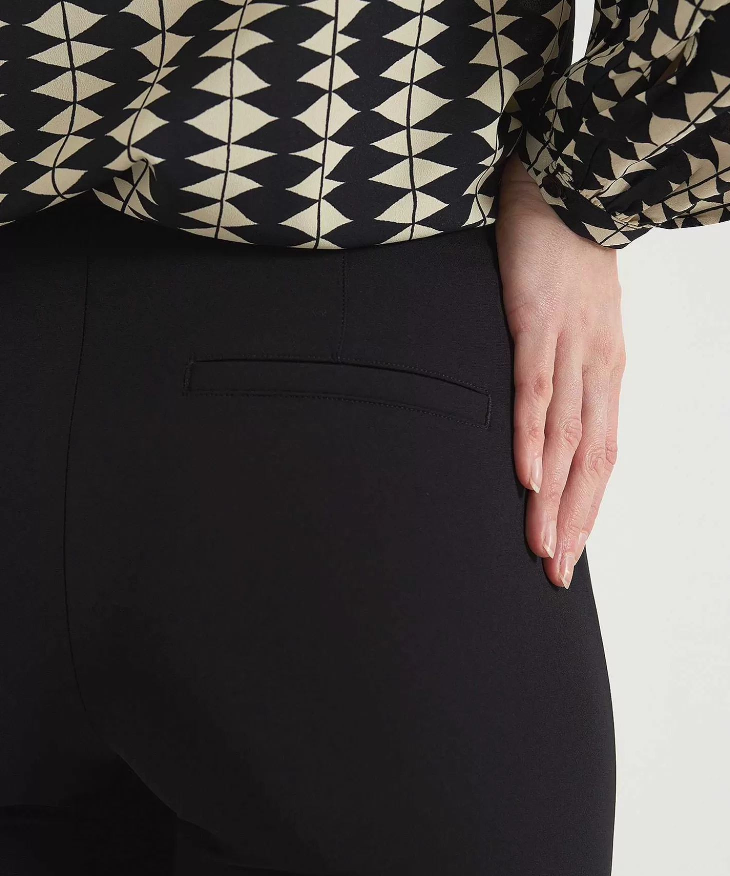 cambio_soft_techno_broek_met_deelnaad_ros_2-2.webp Cambio Soft Techno Broek Met Deelnaad Ros Hot