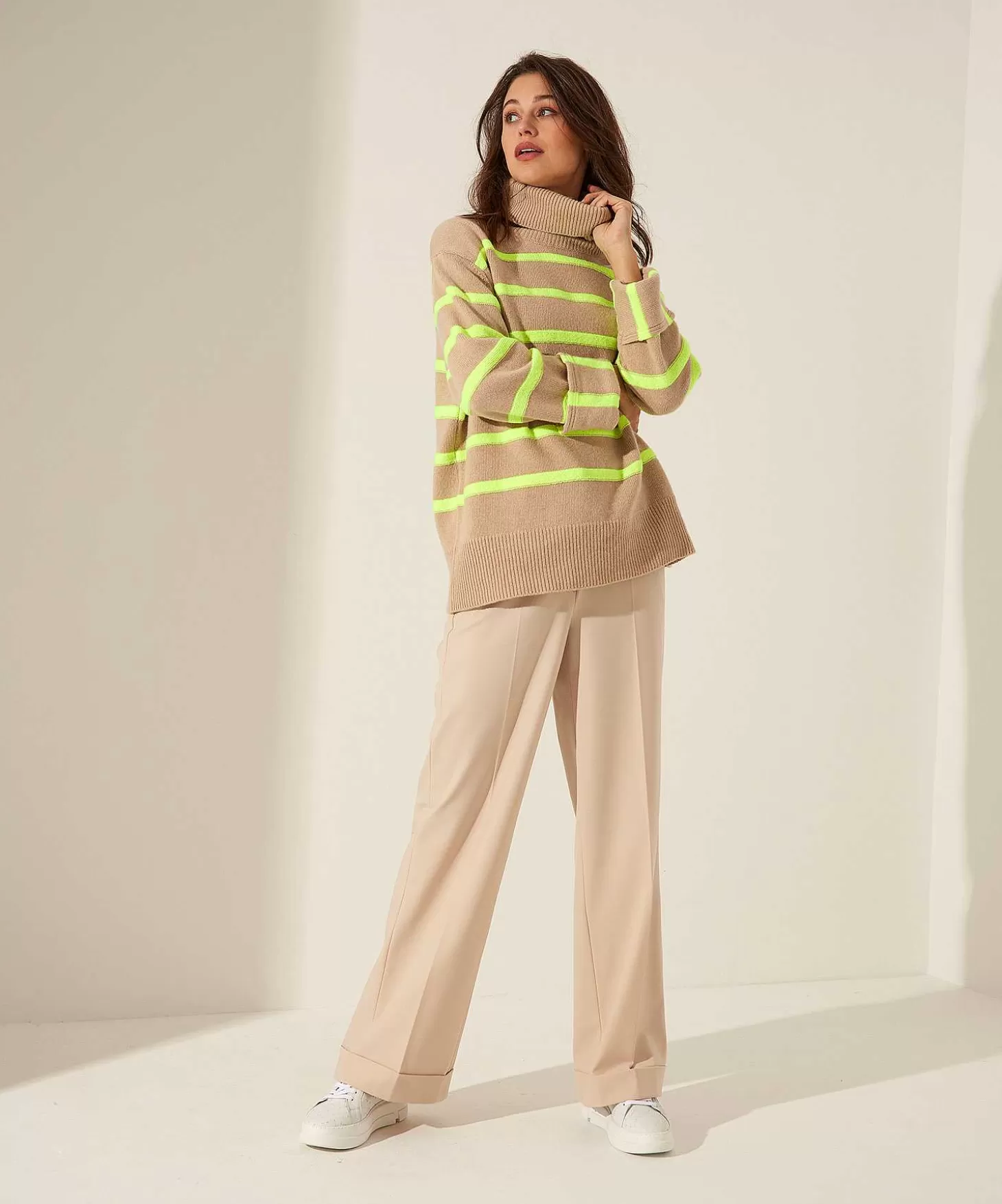 due_amanti_oversized_trui_wolmix_liana_4.webp Due Amanti Oversized Trui Wolmix Liana Fashion