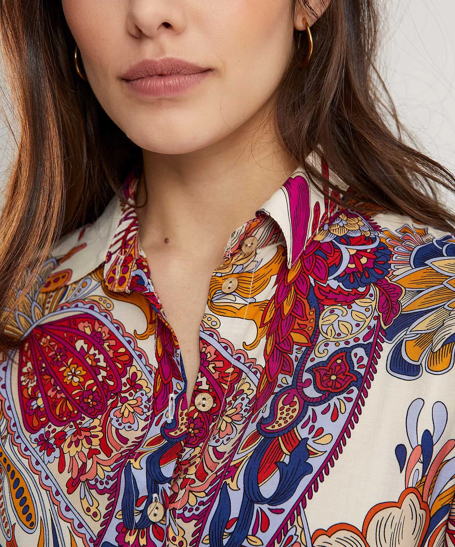 giulia_e_tu_doorknoopjurk_paisley_2.webp GIULIA E TU Doorknoopjurk Paisley Fashion