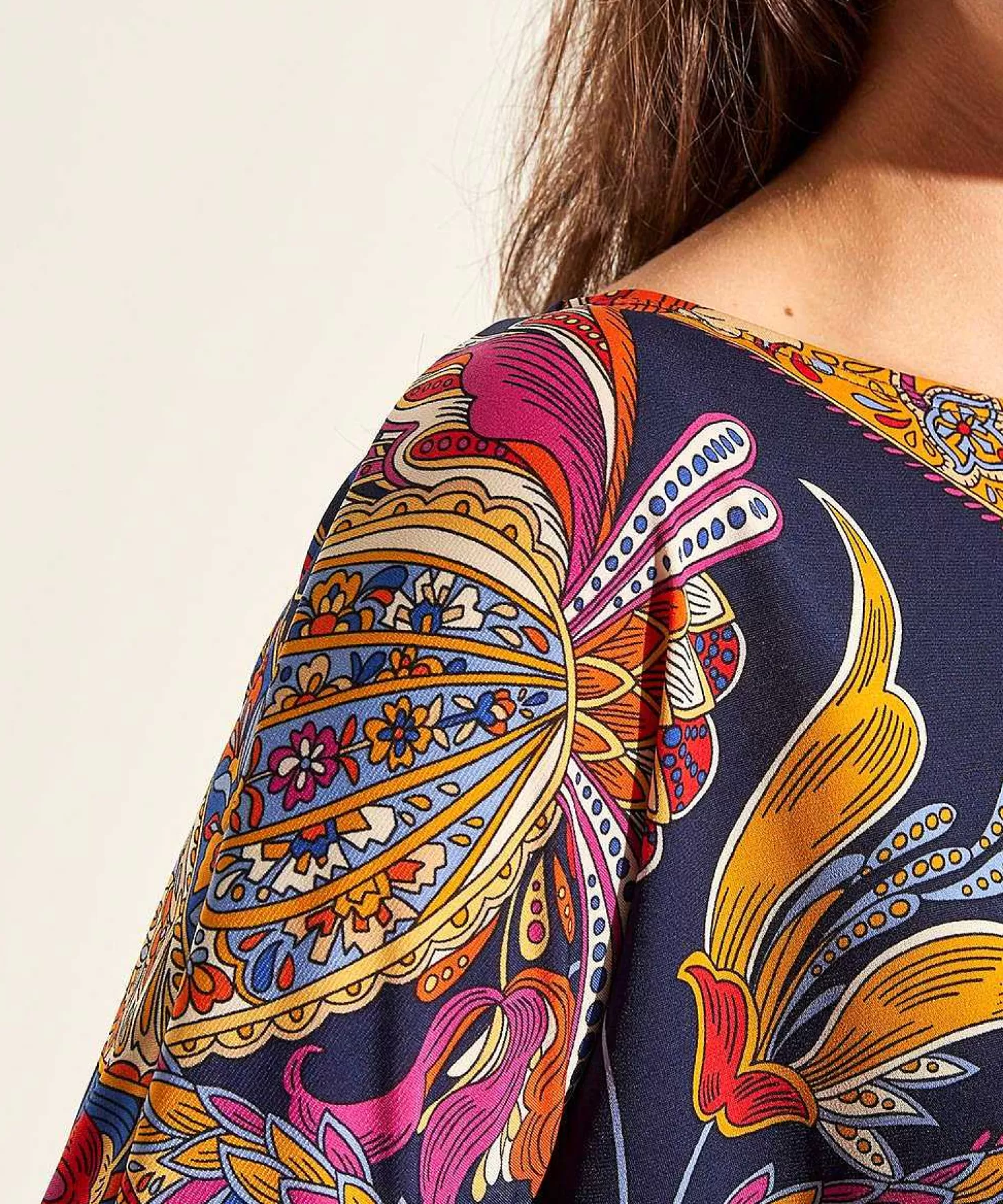 GIULIA E TU Slinky Top Multicolor Paisley Clearance
