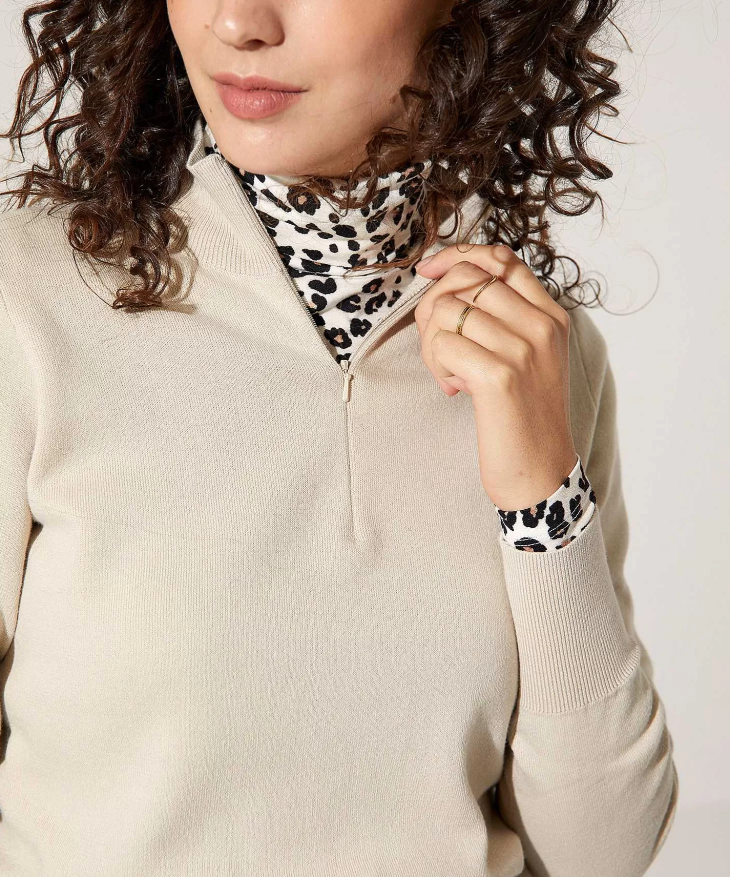 giulia_e_tu_trui_met_blinde_rits_2.webp GIULIA E TU Trui Met Blinde Rits Store