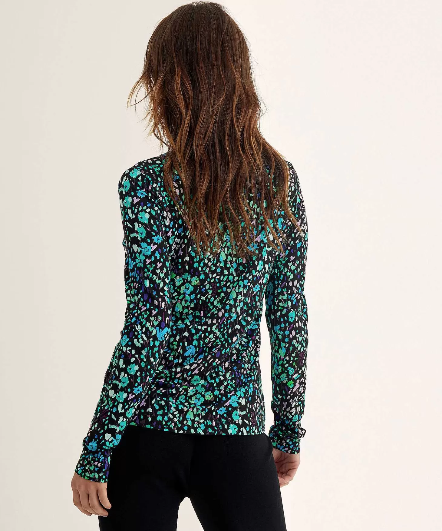 kyra_colshirt_flower_justa_3.webp KYRA Colshirt Flower Justa Store