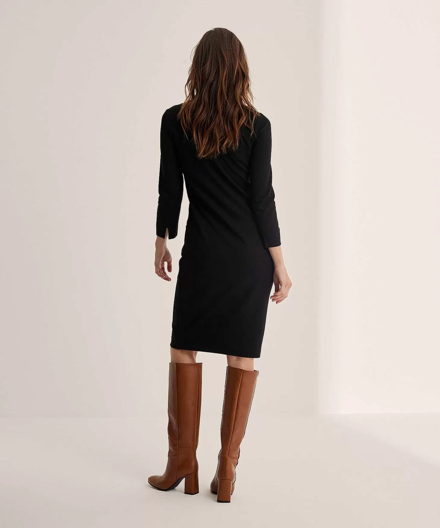 kyra_jurk_met_steekzakken_cleo_3.webp KYRA Jurk Met Steekzakken Cleo New