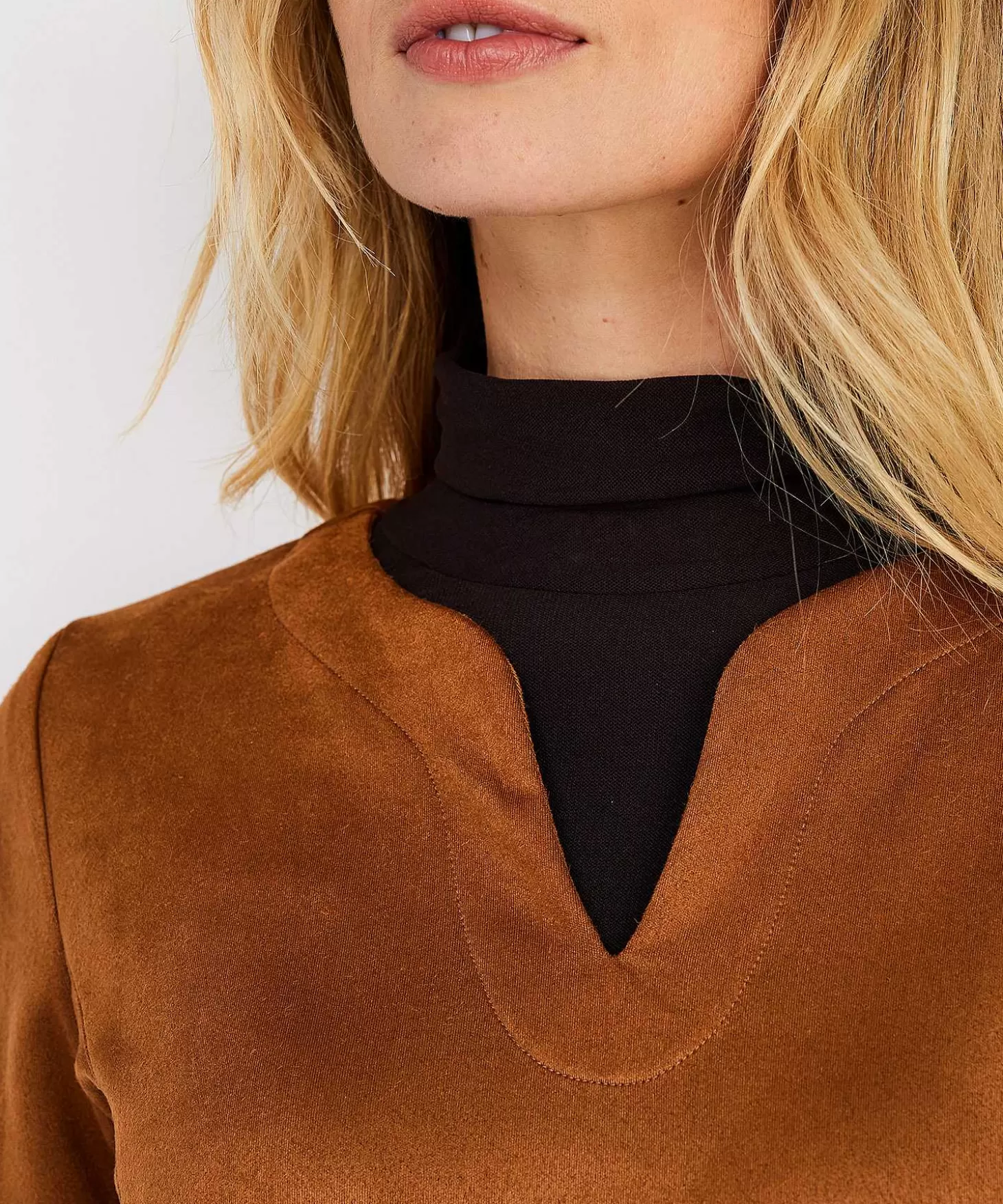 kyra_jurk_suedine_kysia_2.webp KYRA Jurk Suedine Kysia Cheap