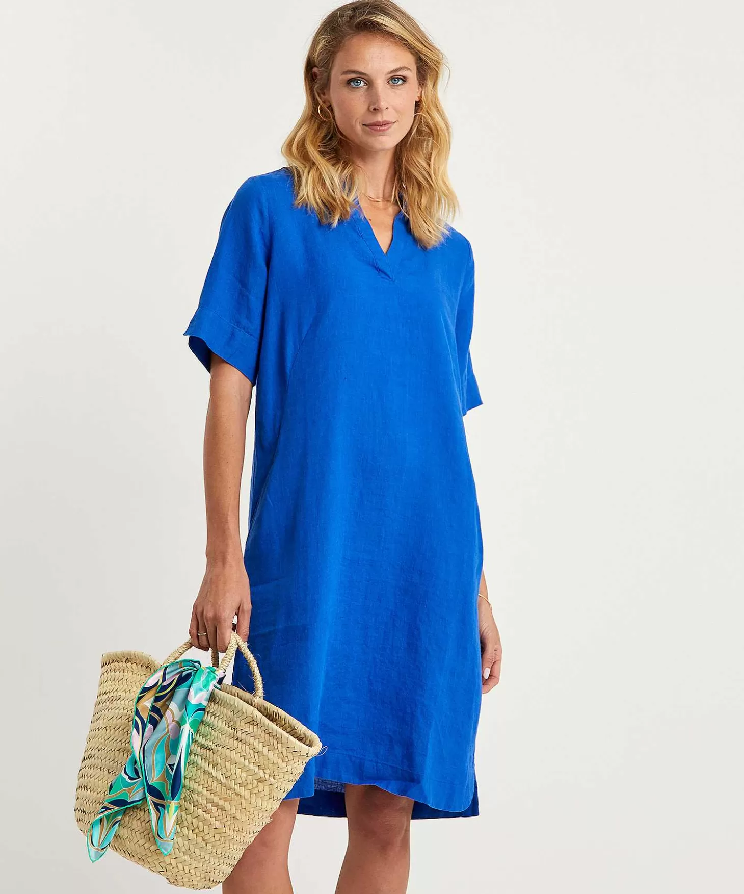 kyra_linnen_blousejurk_laura_1-1.webp KYRA Linnen Blousejurk Laura New