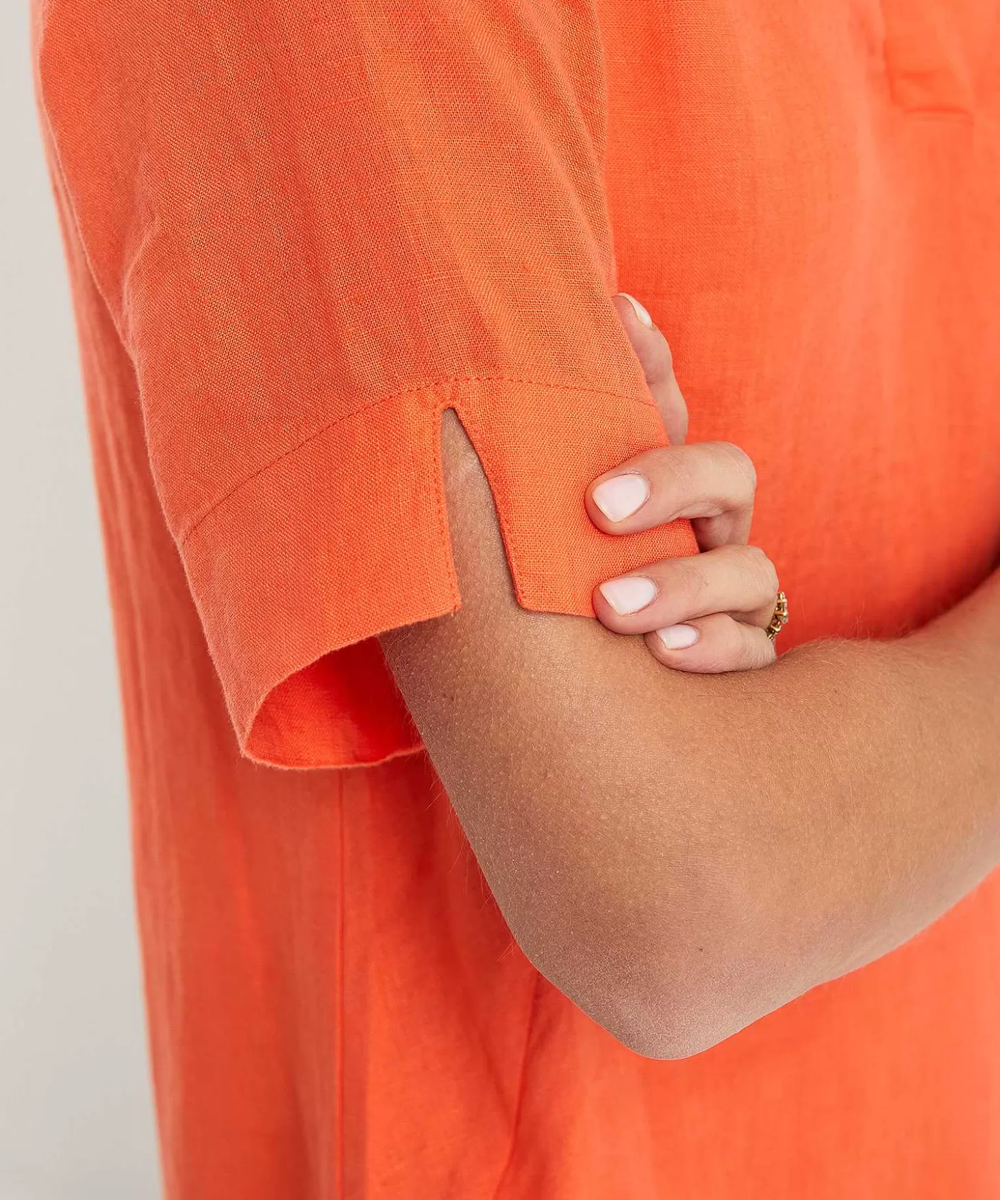 kyra_linnen_blousejurk_laura_2.webp KYRA Linnen Blousejurk Laura Store