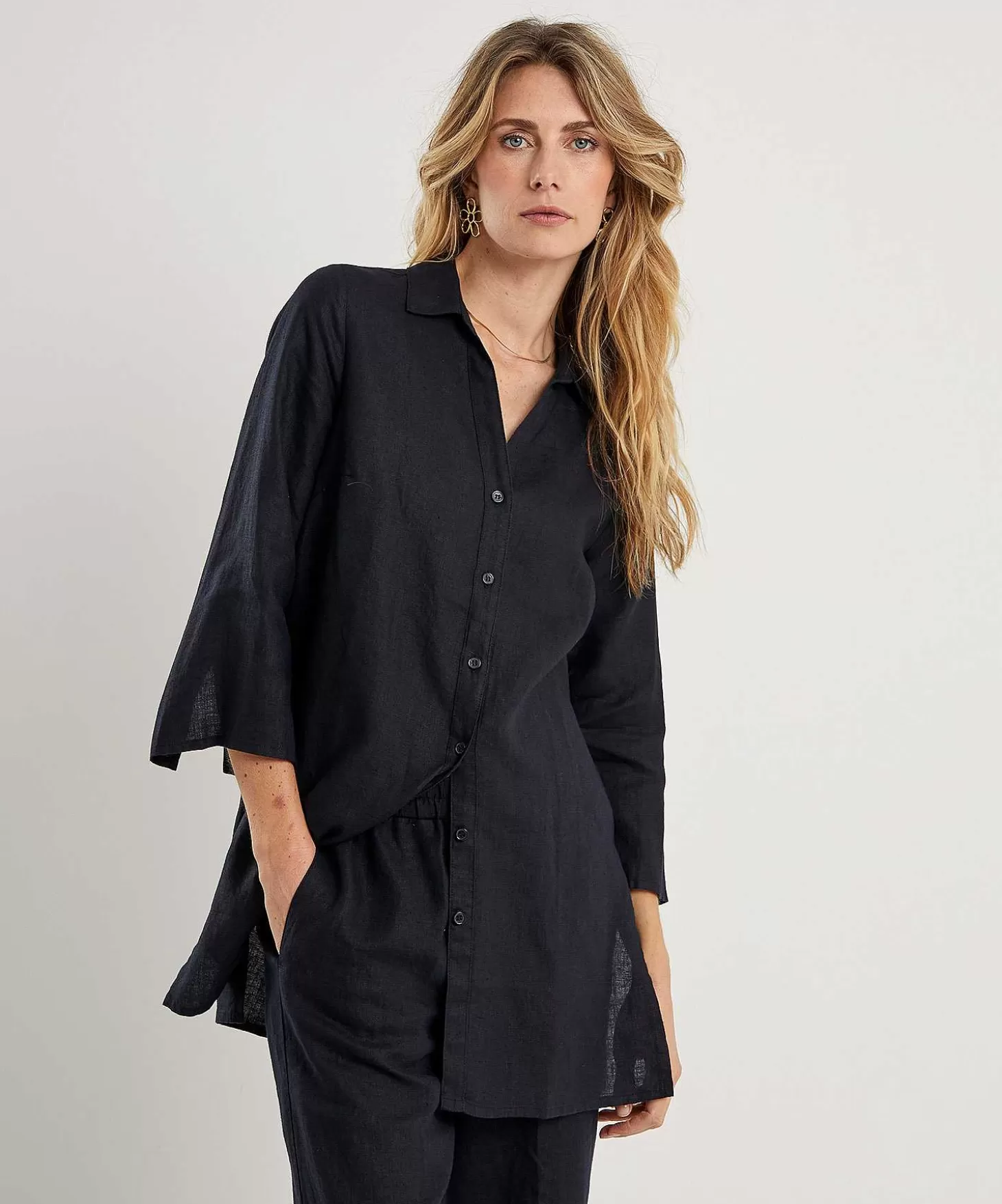 kyra_linnen_tuniekblouse_liza_1-2.webp KYRA Linnen Tuniekblouse Liza Hot