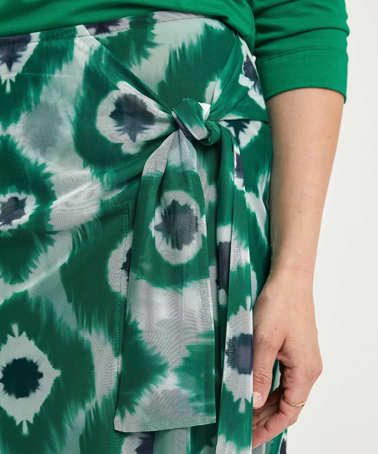 kyra_mesh_wikkelrok_tiedye_sandra_2.webp KYRA Mesh Wikkelrok Tie-Dye Sandra Best Sale