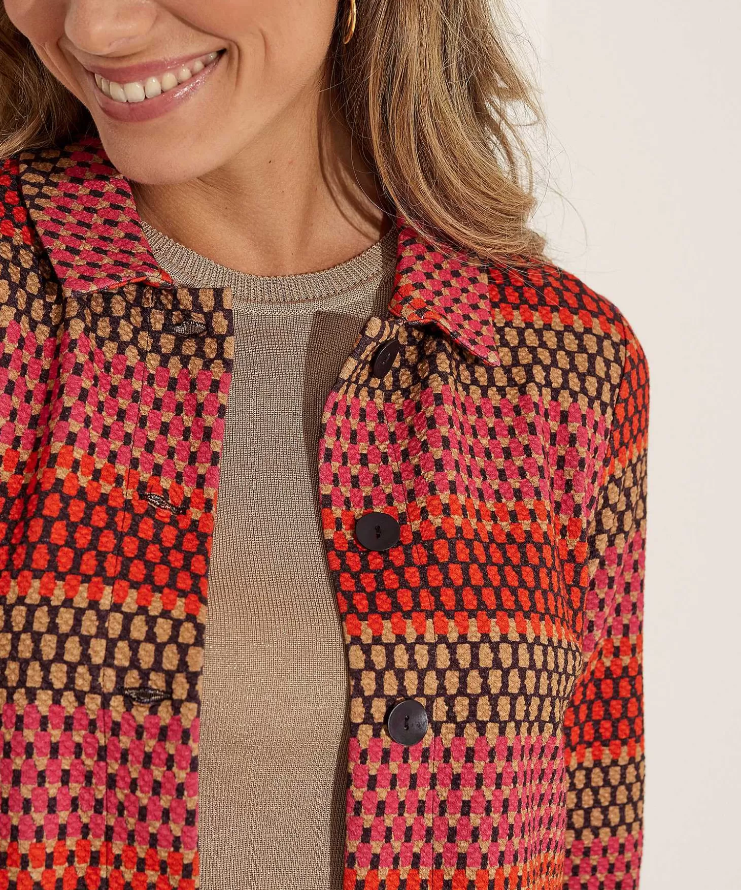 kyra_multicolor_structuur_jasje_leona_2.webp KYRA Multicolor Structuur Jasje Leona Store