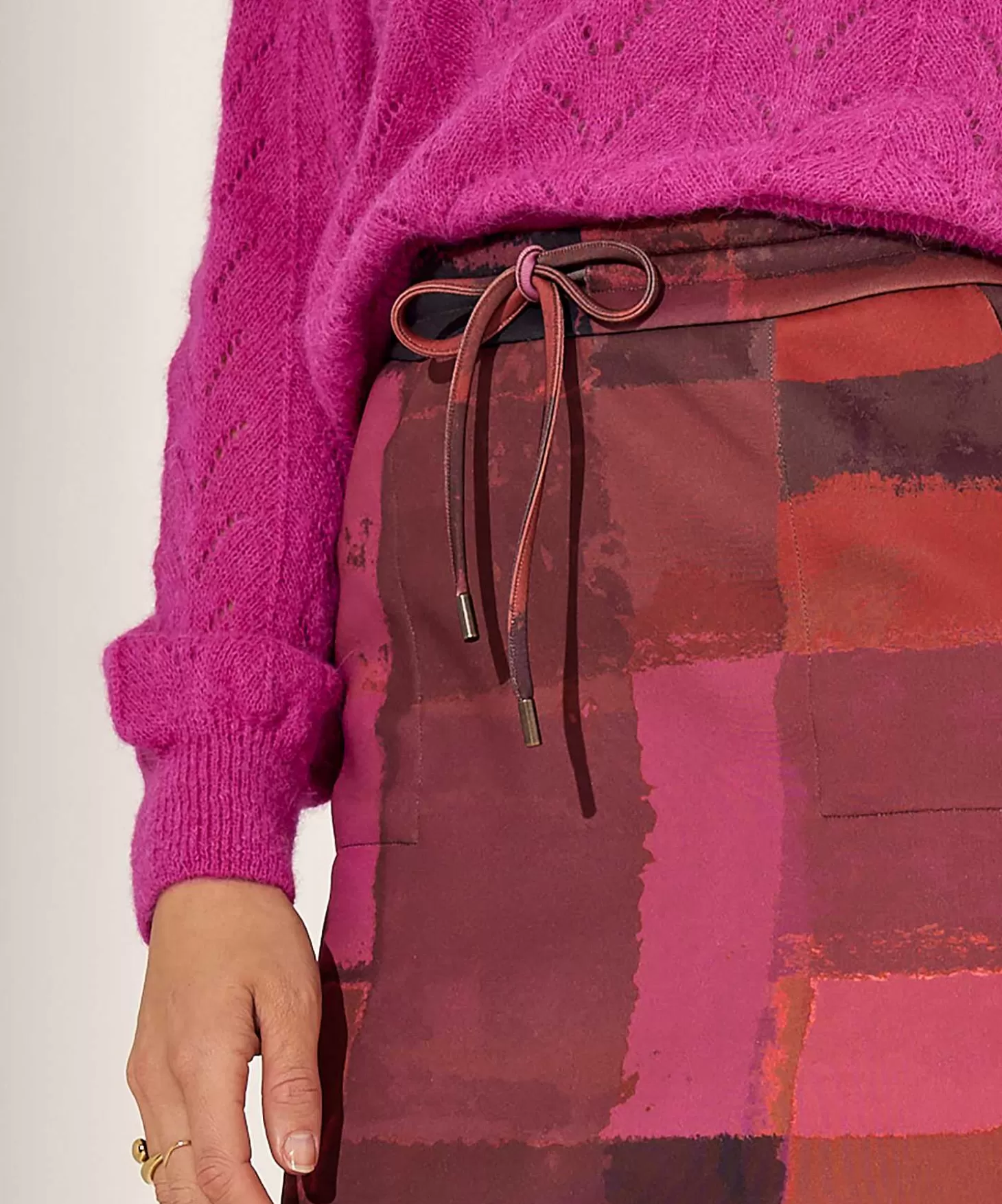 kyra_scuba_rok_abstract_noella_2.webp KYRA Scuba Rok Abstract Noella Hot