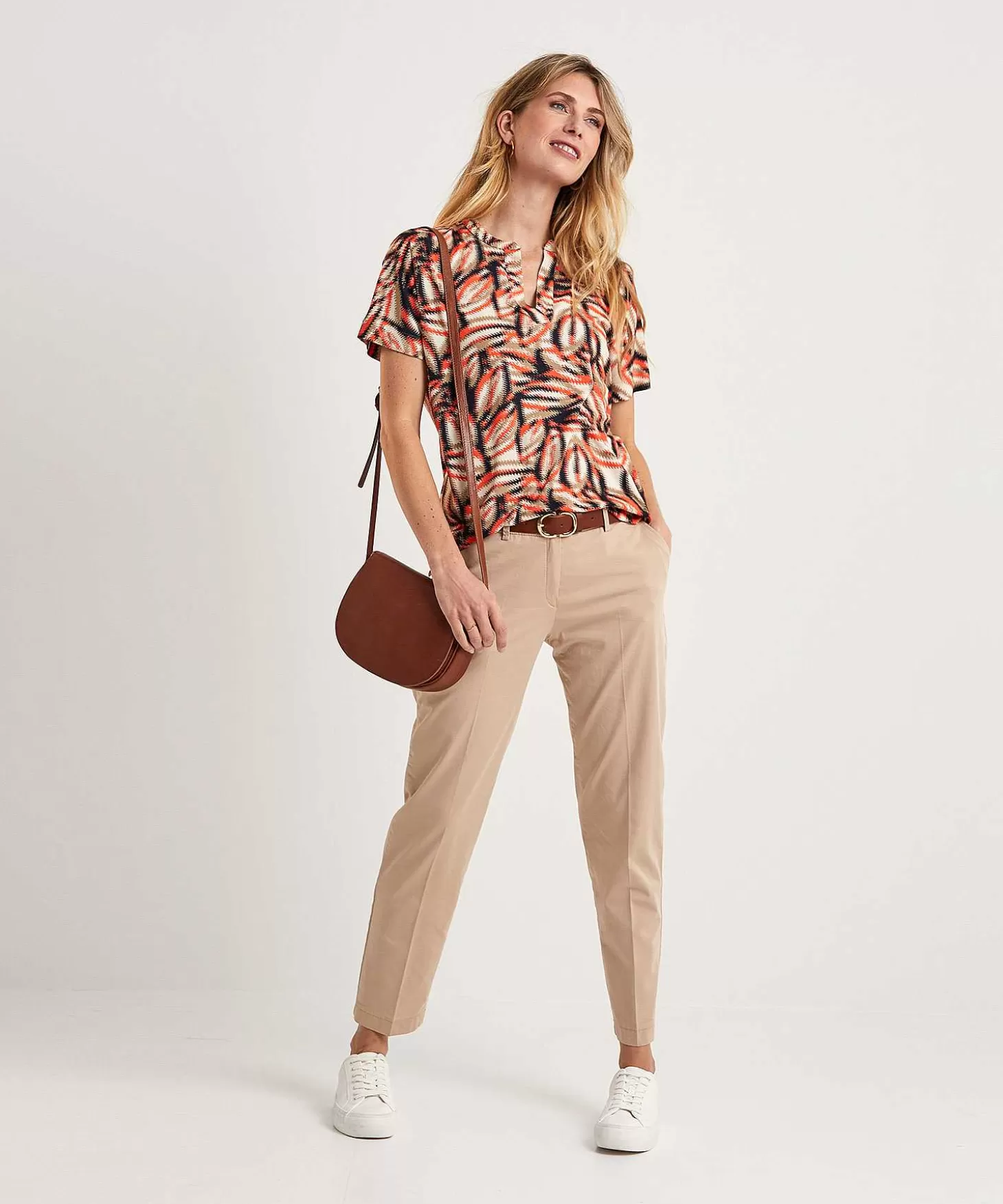 kyra_top_faded_leaf_noor_4.webp KYRA Top Faded Leaf Noor Hot