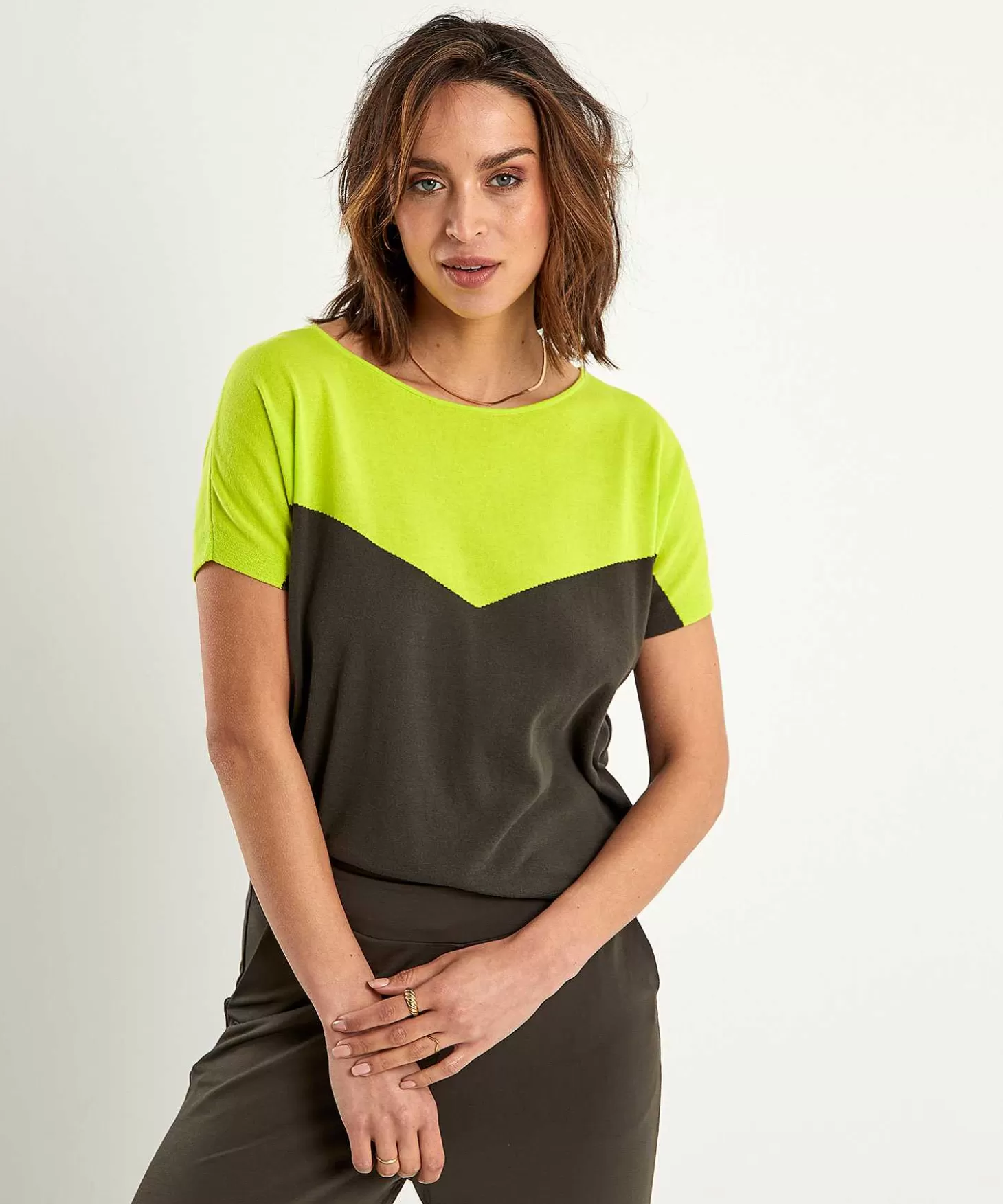 KYRA Truitje V-Vorm Colorblock Alika Fashion