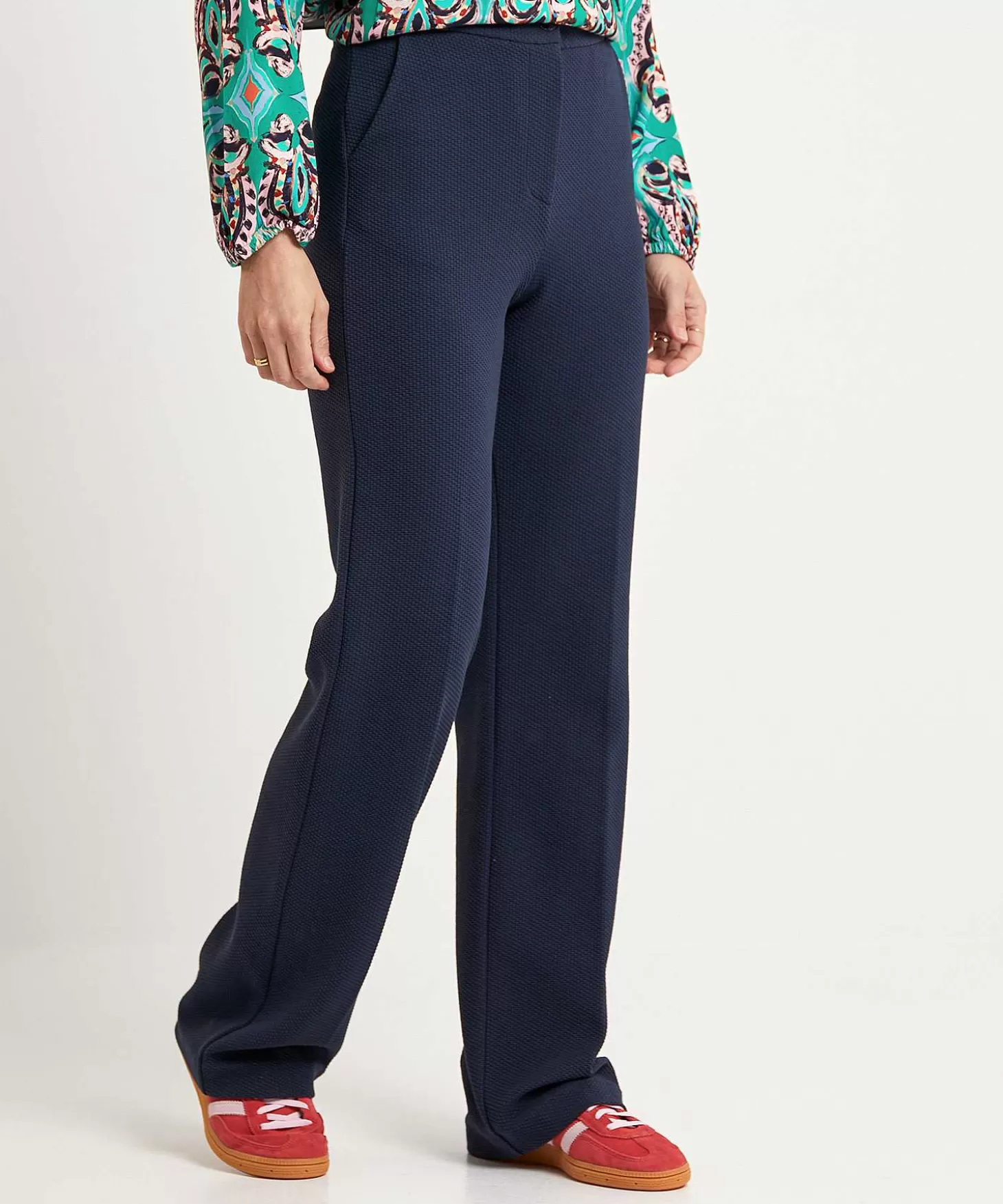 kyra_wide_leg_broek_hetty_1.webp KYRA Wide Leg Broek Hetty Flash Sale