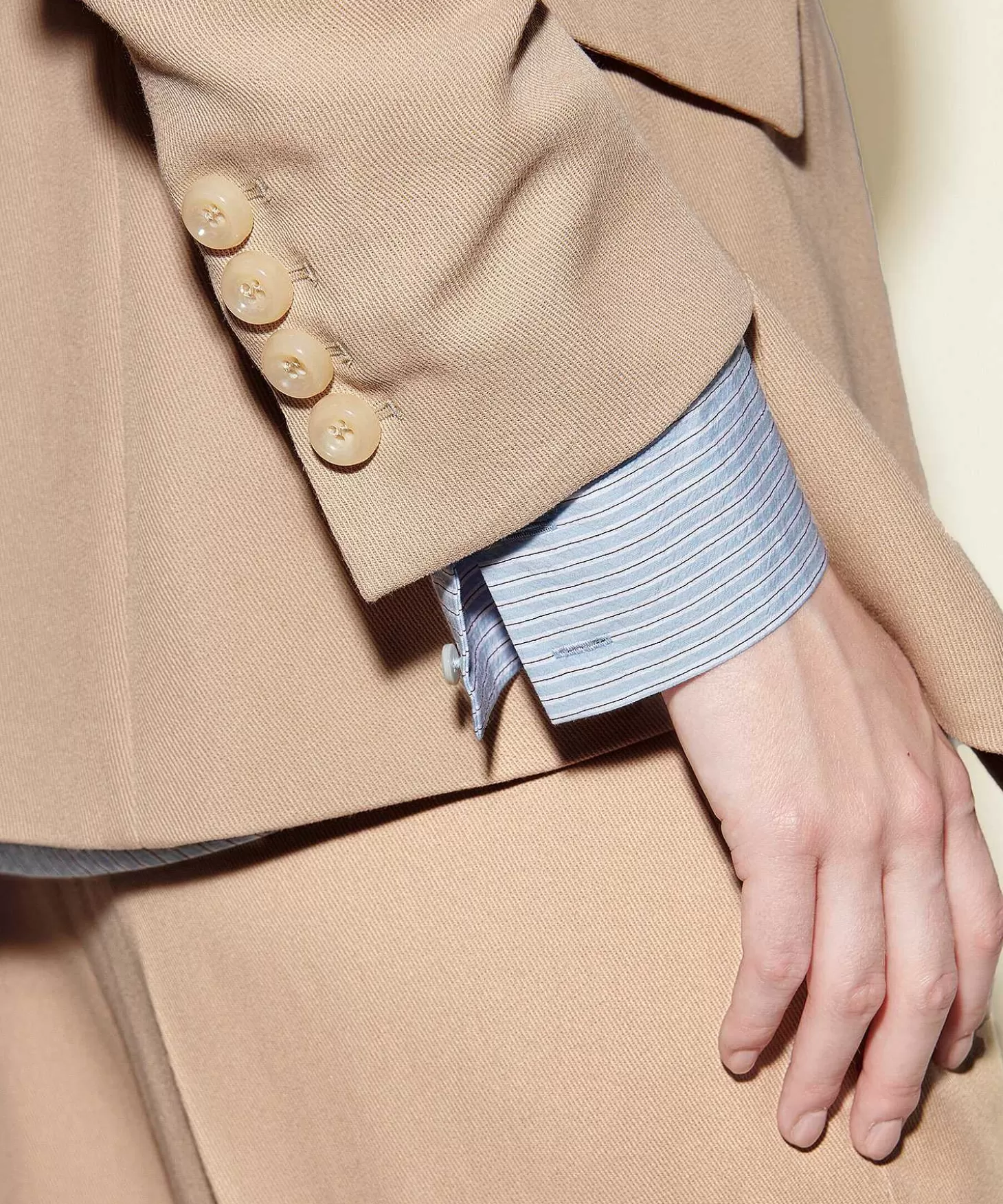 luisa_cerano_blazer_2.webp Luisa Cerano Blazer Store