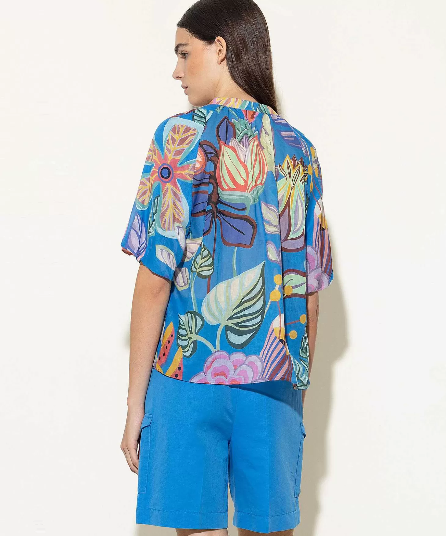 luisa_cerano_blouse_tropische_bloemprint_3-1.webp Luisa Cerano Blouse Tropische Bloemprint Fashion