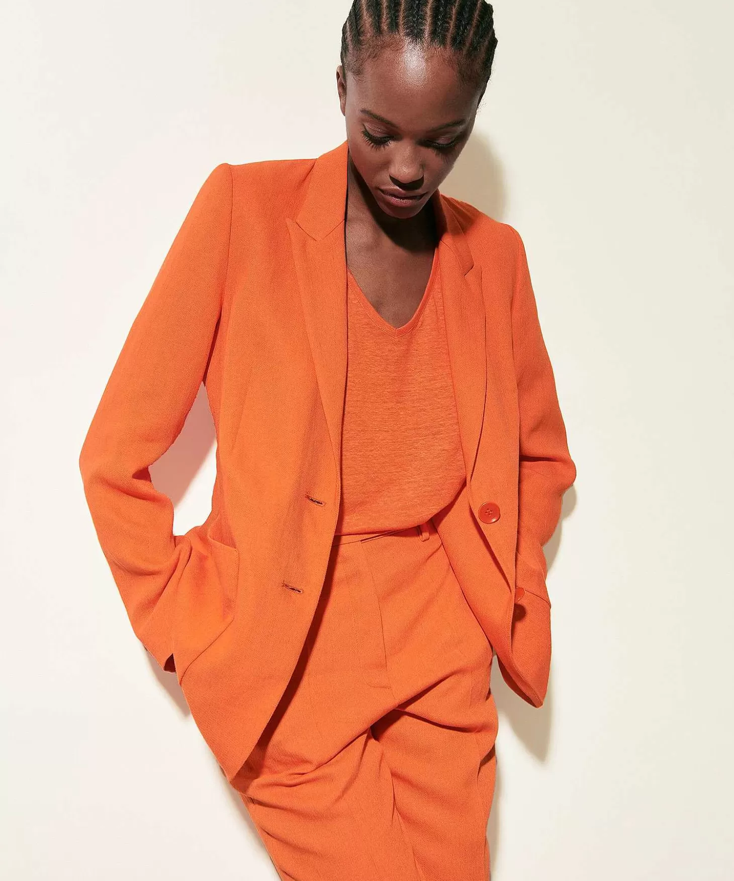 luisa_cerano_linnenmix_blazer_1-1.webp Luisa Cerano Linnenmix Blazer Fashion