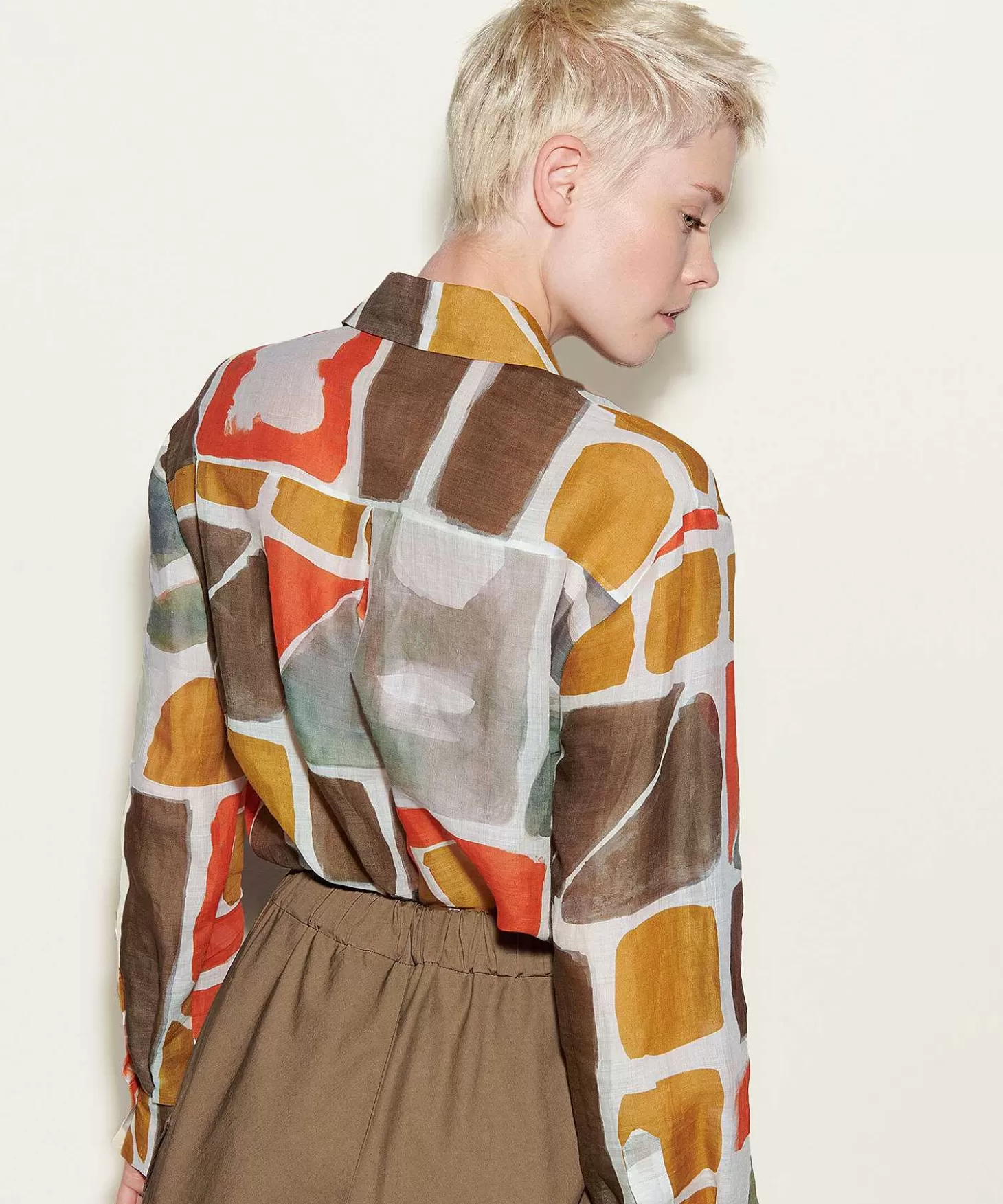 luisa_cerano_ramie_blouse_grafische_print_3.webp Luisa Cerano Ramie Blouse Grafische Print Store