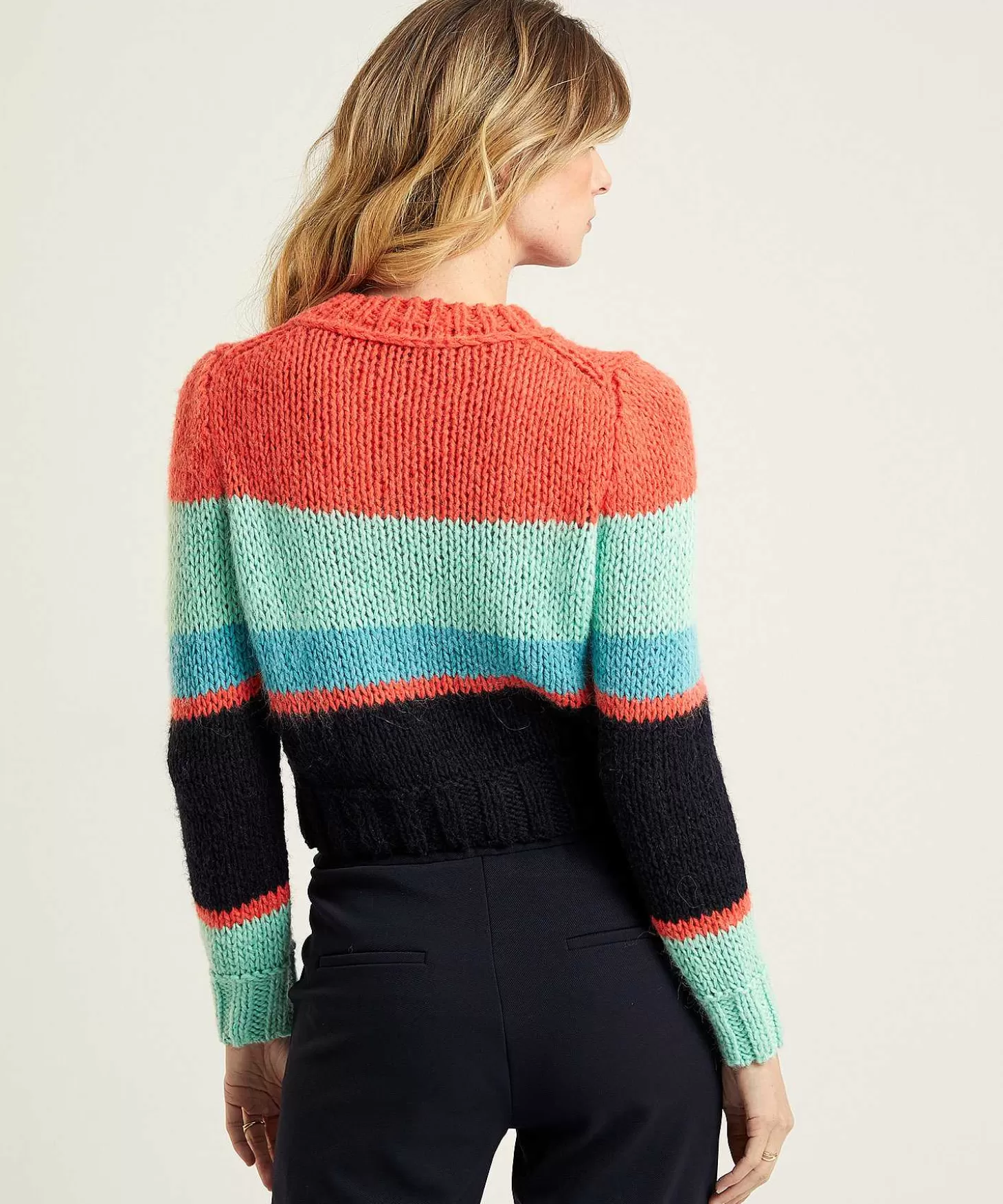 marc_cain_korte_colorblock_trui_3.webp Marc Cain Collections Marc Cain Korte Colorblock Trui New