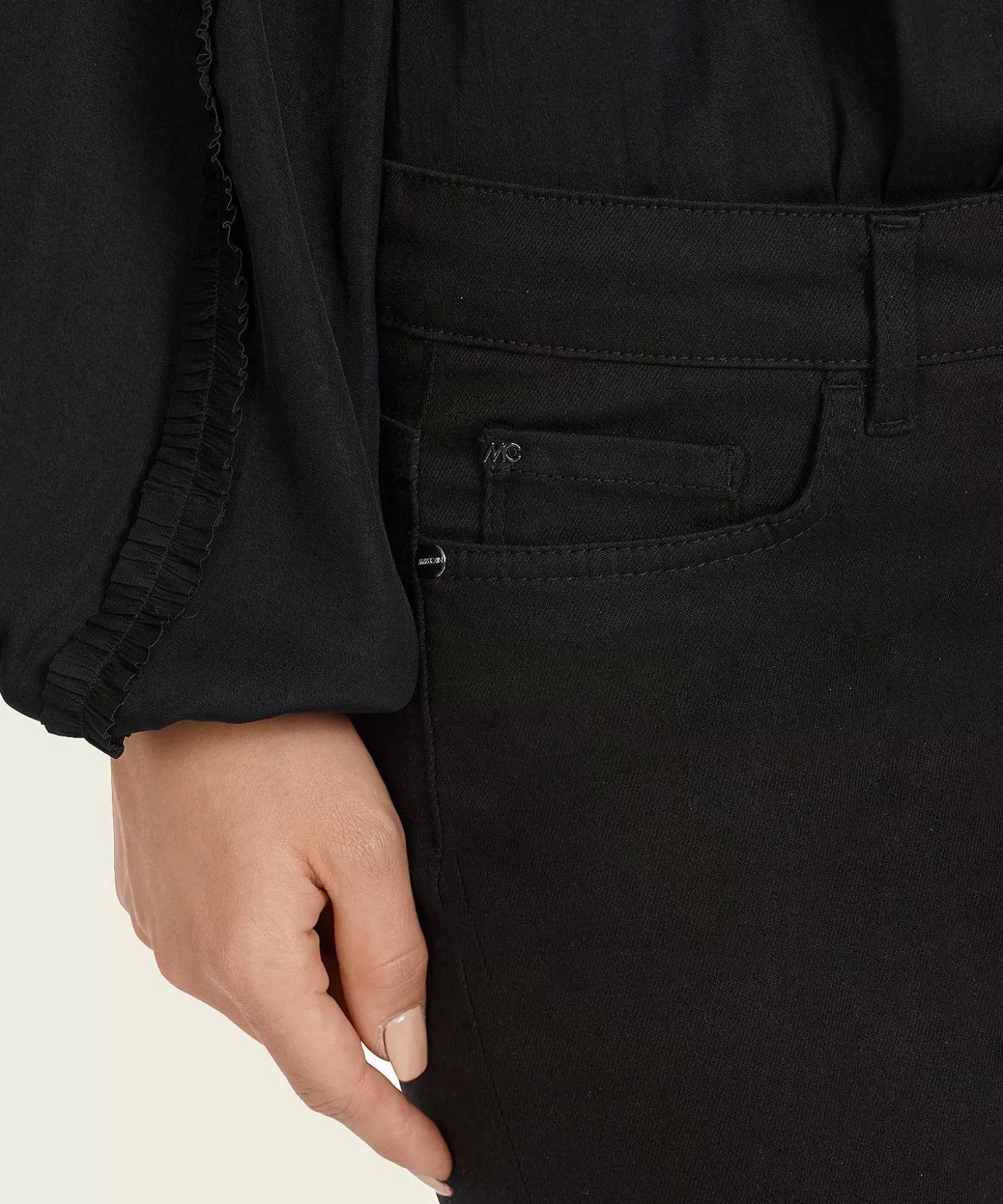 marc_cain_slim_fit_jeans_silea_2.webp Marc Cain Pants Marc Cain Slim Fit Jeans Silea Sale