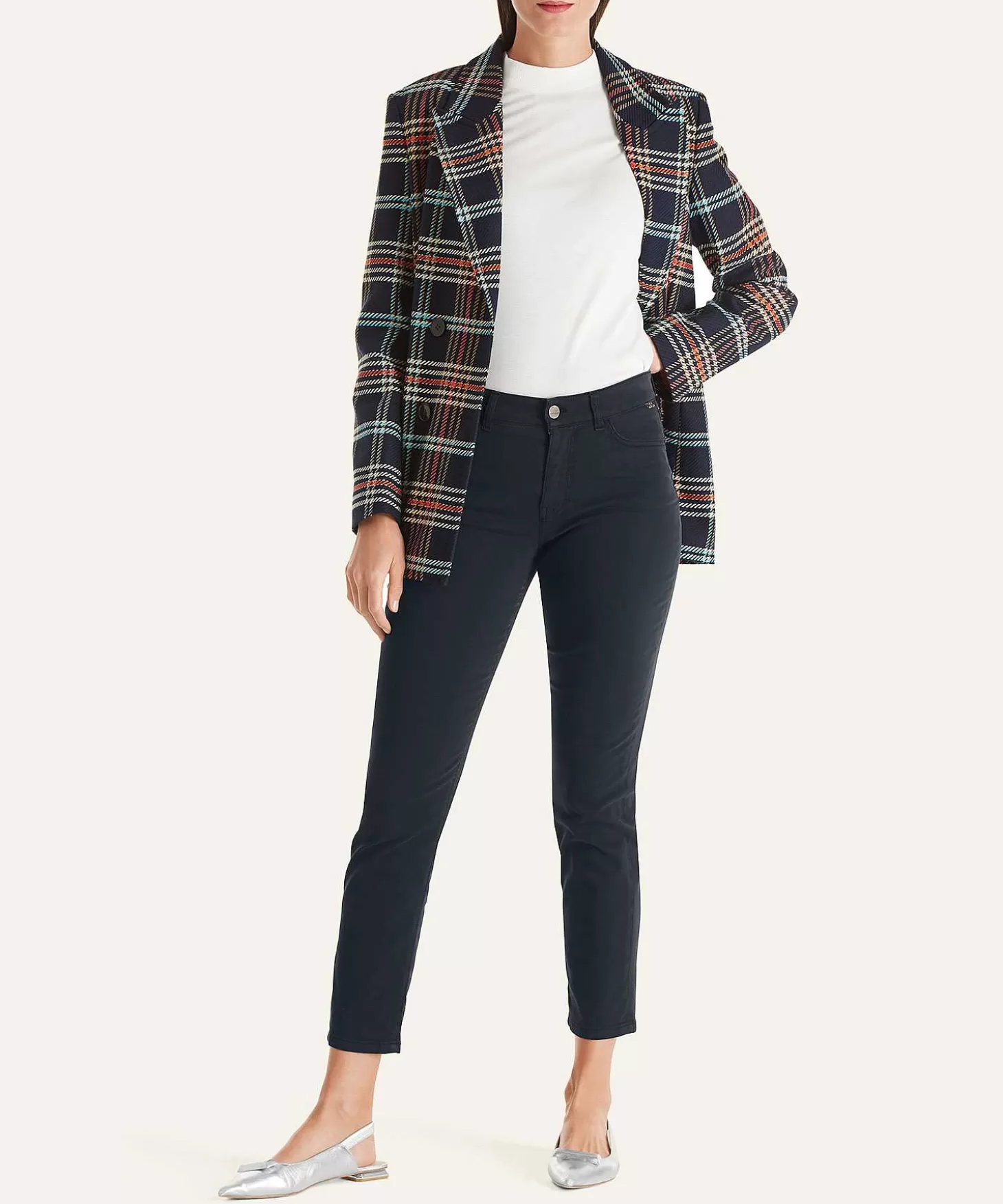 marc_cain_slim_fit_jeans_silea_4-1.webp Marc Cain Pants Marc Cain Slim Fit Jeans Silea Hot