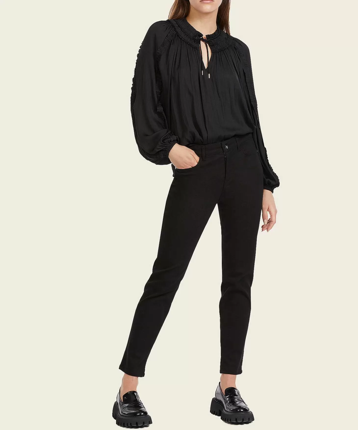 marc_cain_slim_fit_jeans_silea_4.webp Marc Cain Pants Marc Cain Slim Fit Jeans Silea Sale