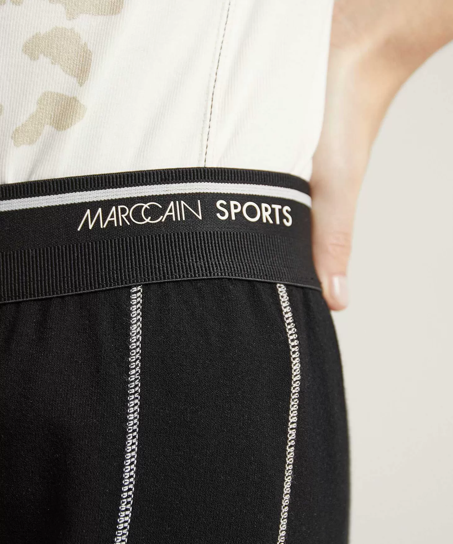 marc_cain_sports_cropped_broek_jersey_2.webp Marc Cain Sports Cropped Broek Jersey Fashion