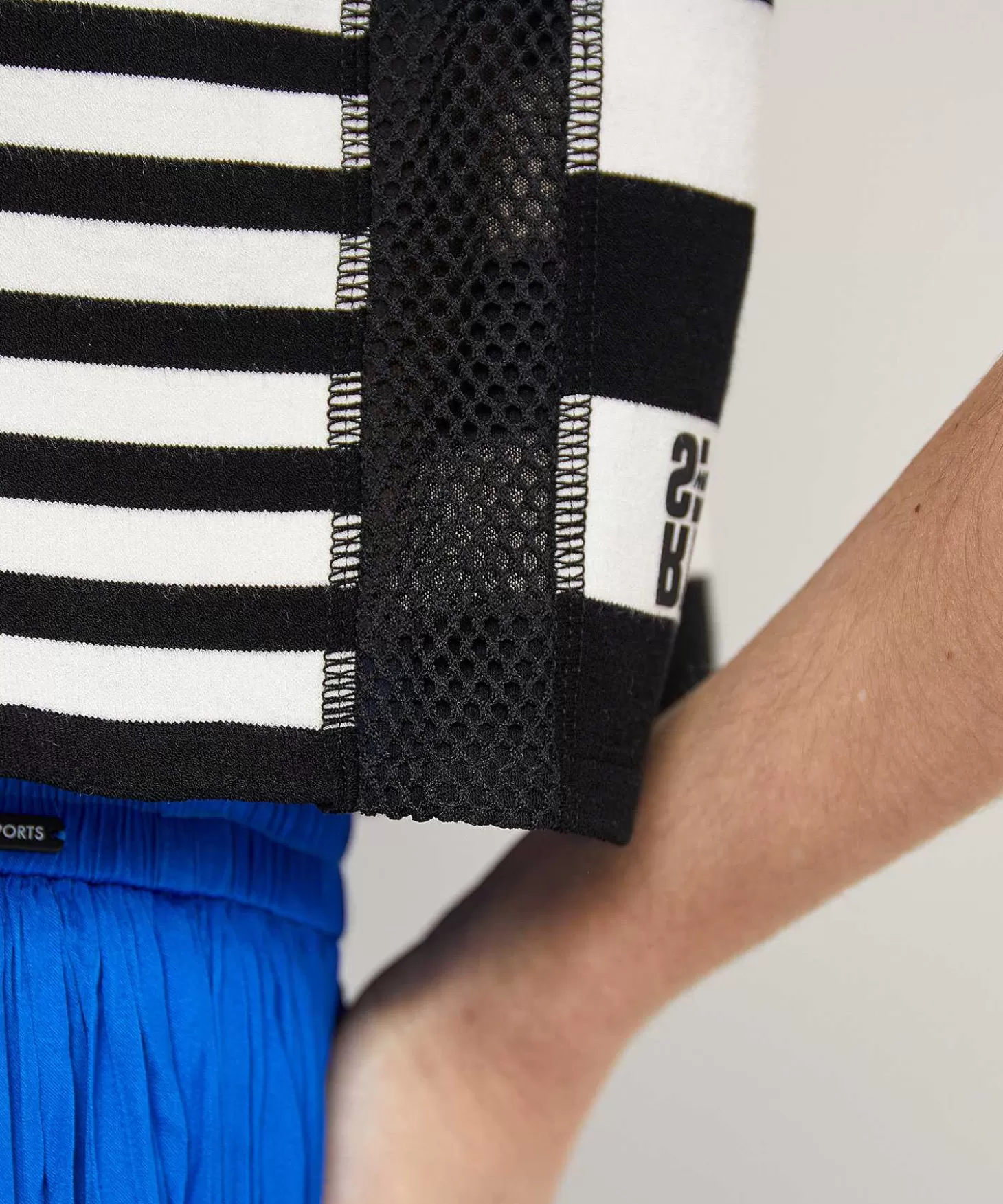 marc_cain_sports_cropped_truitje_strepen_2.webp Marc Cain Sports Cropped Truitje Strepen Cheap