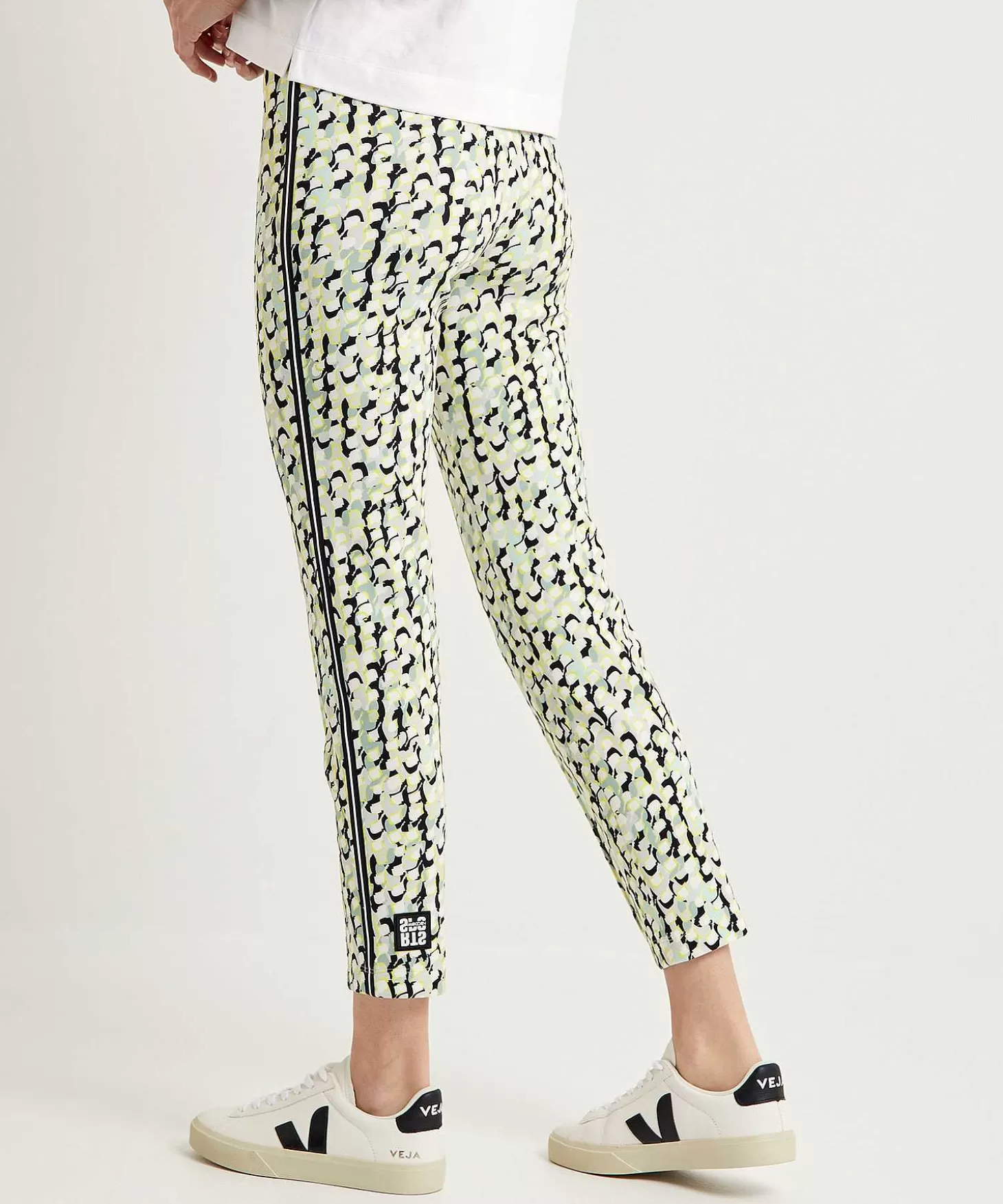 marc_cain_sports_scuba_broek_met_print_sofia_3.webp Marc Cain Sports Scuba Broek Met Print Sofia Clearance