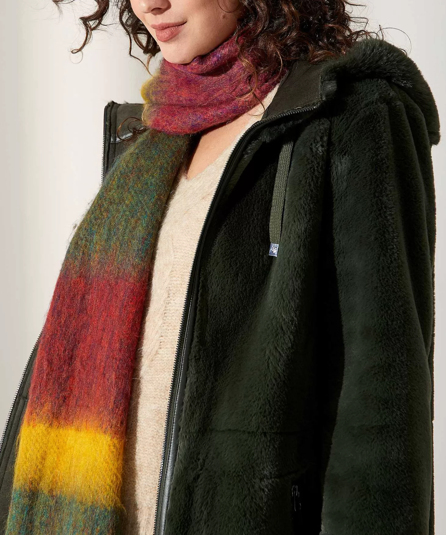 milestone_reversible_fun_fur_jas_maggy_2.webp Milestone Reversible Fun Fur Jas Maggy Cheap