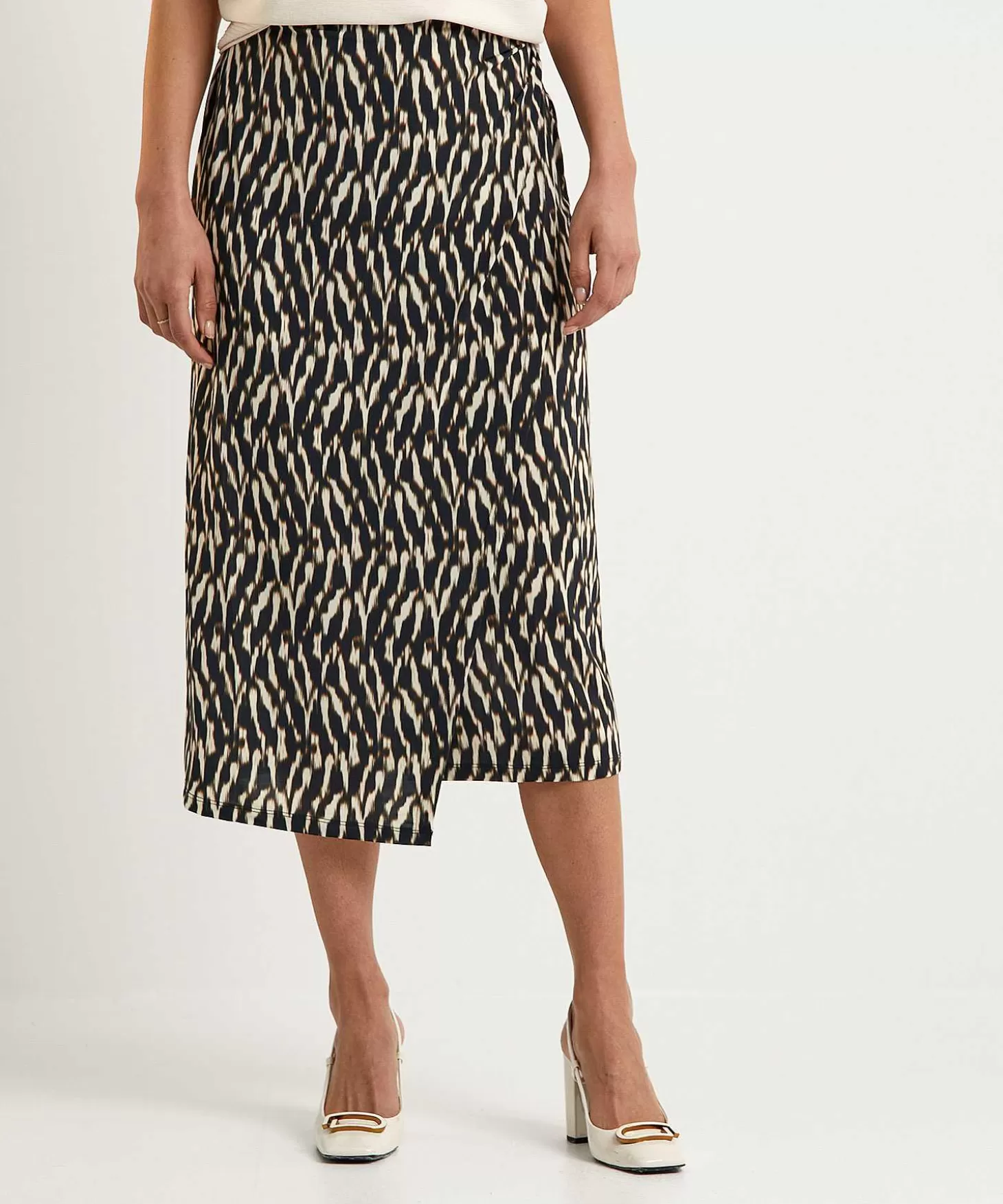 no_mans_land_slinky_overslagrok_blurry_print_1.webp No Man's Land Slinky Overslagrok Blurry Print Online