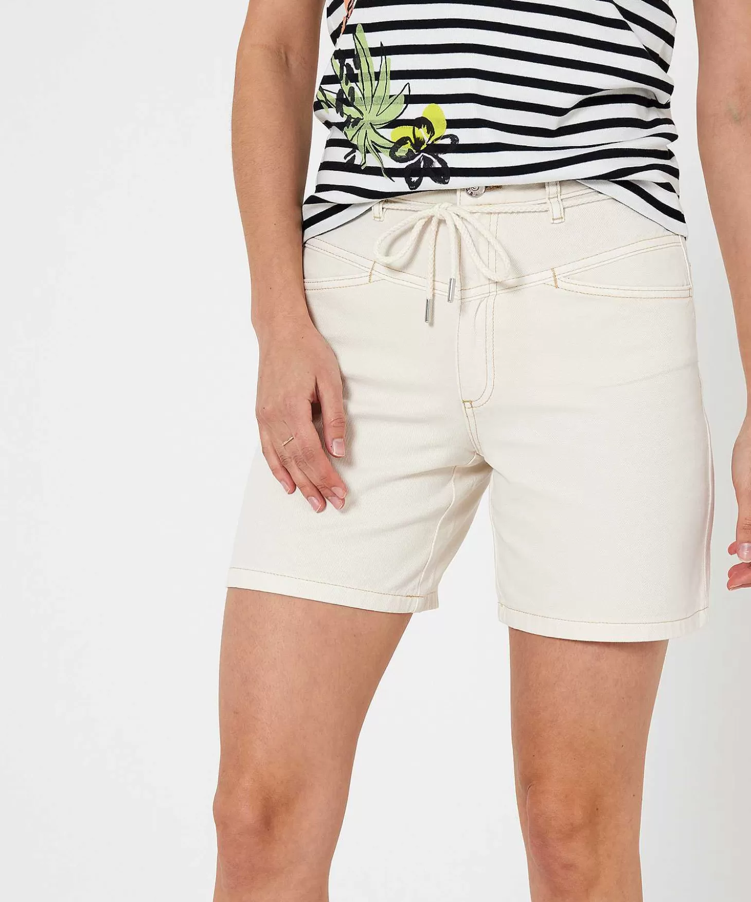 oui_denim_shorts_taillekoord_1.webp OUI Denim Shorts Taillekoord Outlet