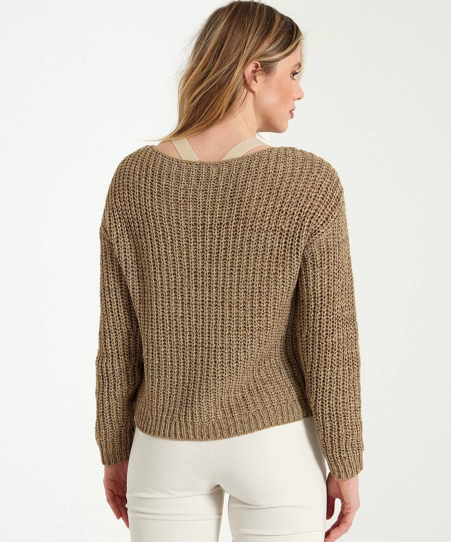 oui_trui_kabel_lintgaren_3.webp OUI Trui Kabel Lintgaren Store