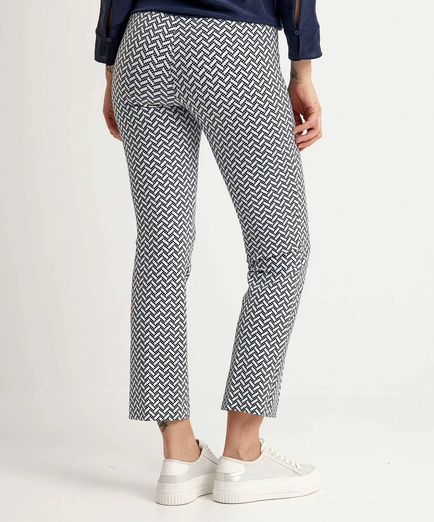 rosner_slim_fit_scuba_broek_alisa_3.webp Rosner Slim Fit Scuba Broek Alisa Best