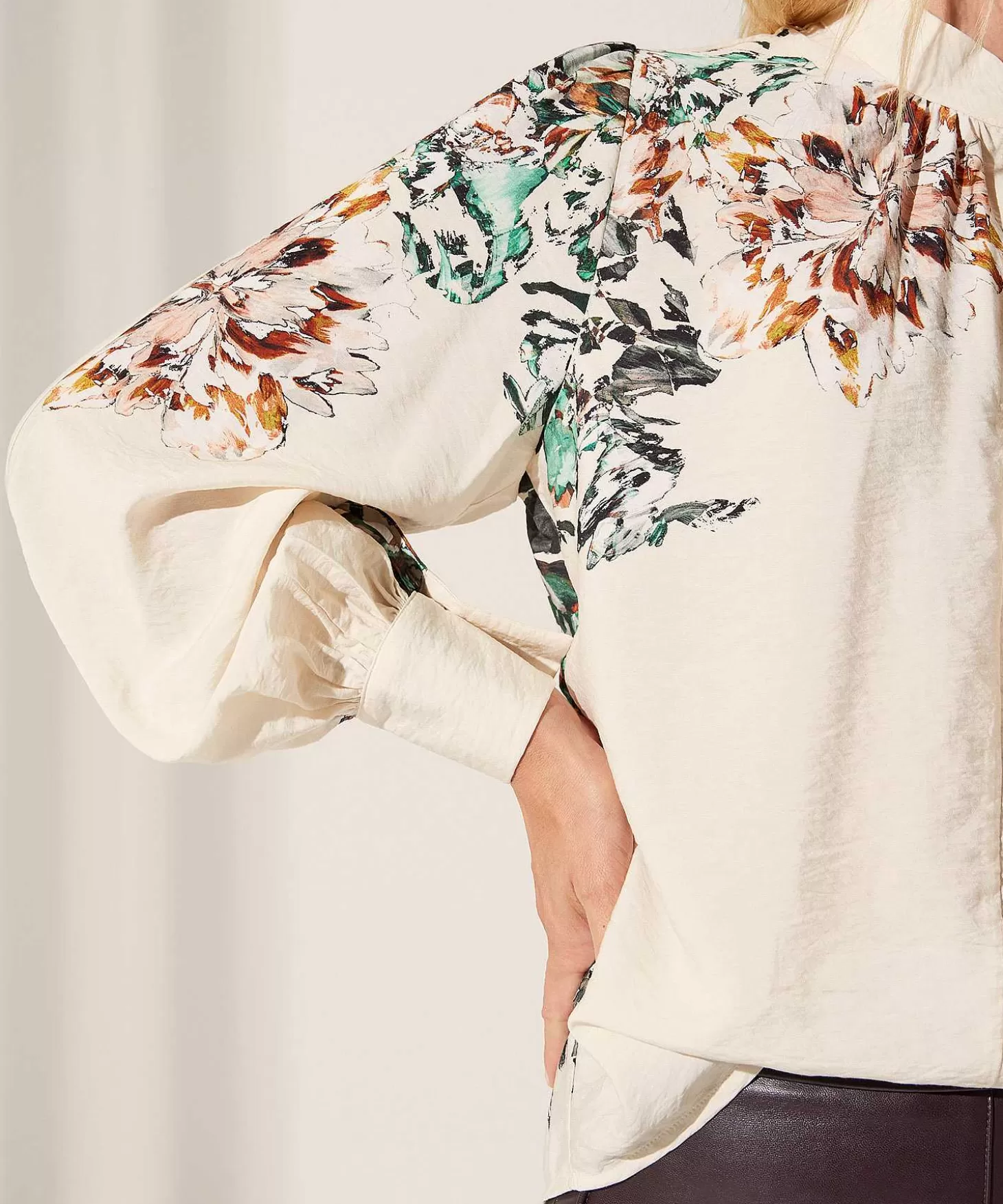 summum_blouse_bloemenprint_2.webp Summum Blouse Bloemenprint Shop