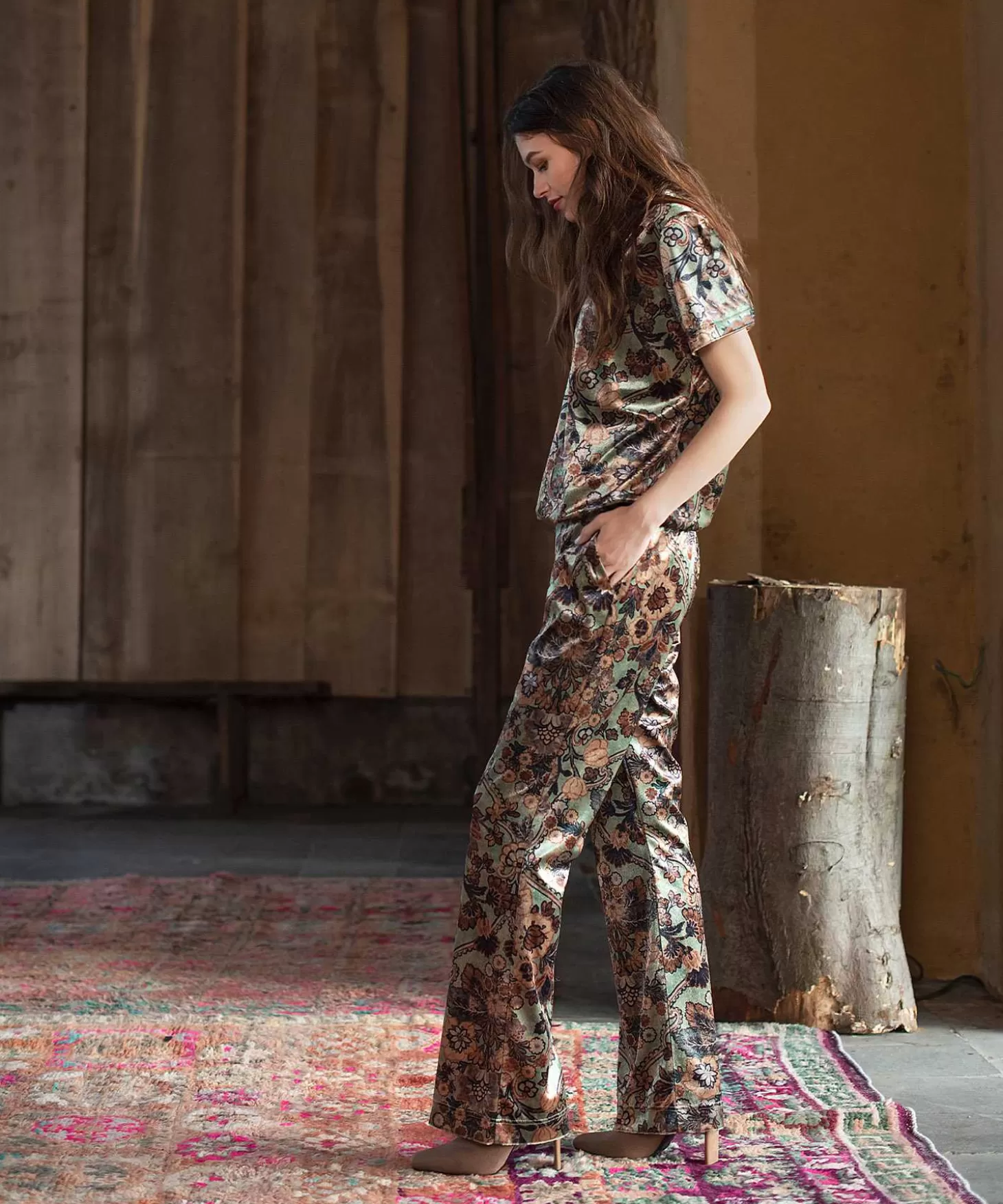 summum_flared_broek_velvet_flower_5.webp Summum Flared Broek Velvet Flower Best