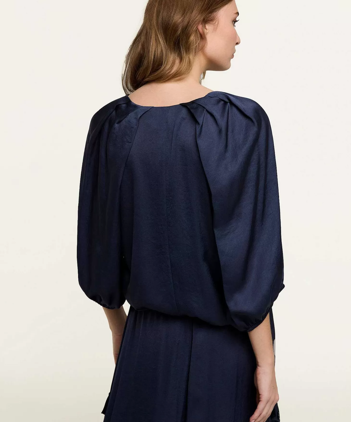 summum_silky_blouse_vhals_3.webp Summum Silky Blouse V-Hals Store