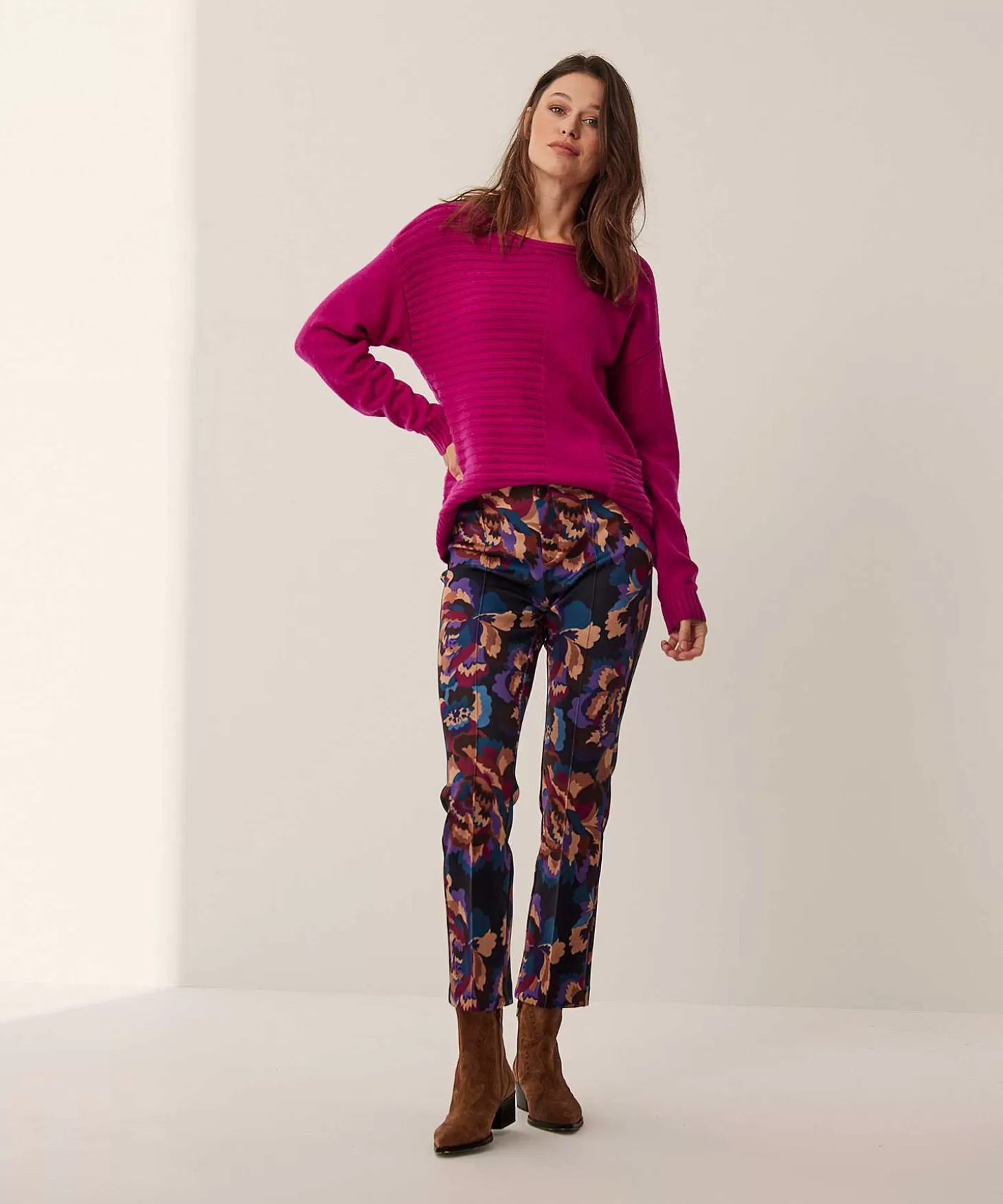 trui_ronde_hals_met_zakje_4-1.webp * Trui Ronde Hals Met Zakje Sale